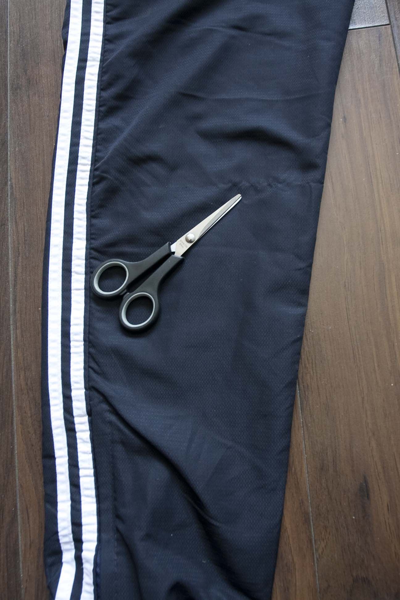 Lacoste Lacoste Track Pants Size 5 / 34x30 Dark Blue Size US 34 / EU 50 - 2 Thumbnail