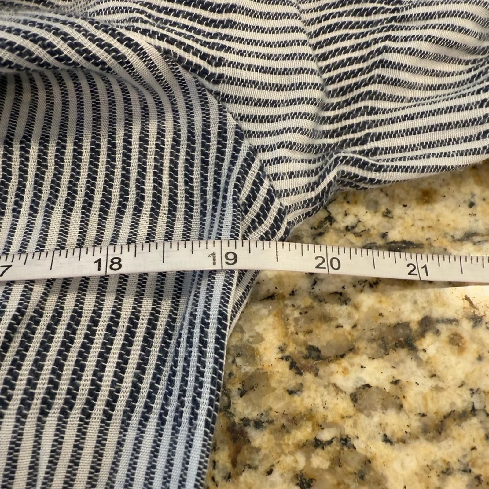 Other Romeo & Juliette Couture cropped blue & white striped top SM Size S / US 4 / IT 40 - 10 Thumbnail