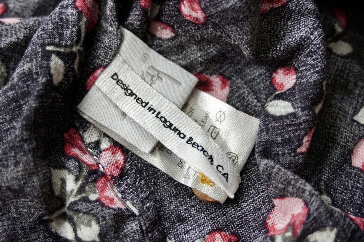 Stussy Stussy button up rayon red roses full printed rare piece Size US L / EU 52-54 / 3 - 8 Thumbnail