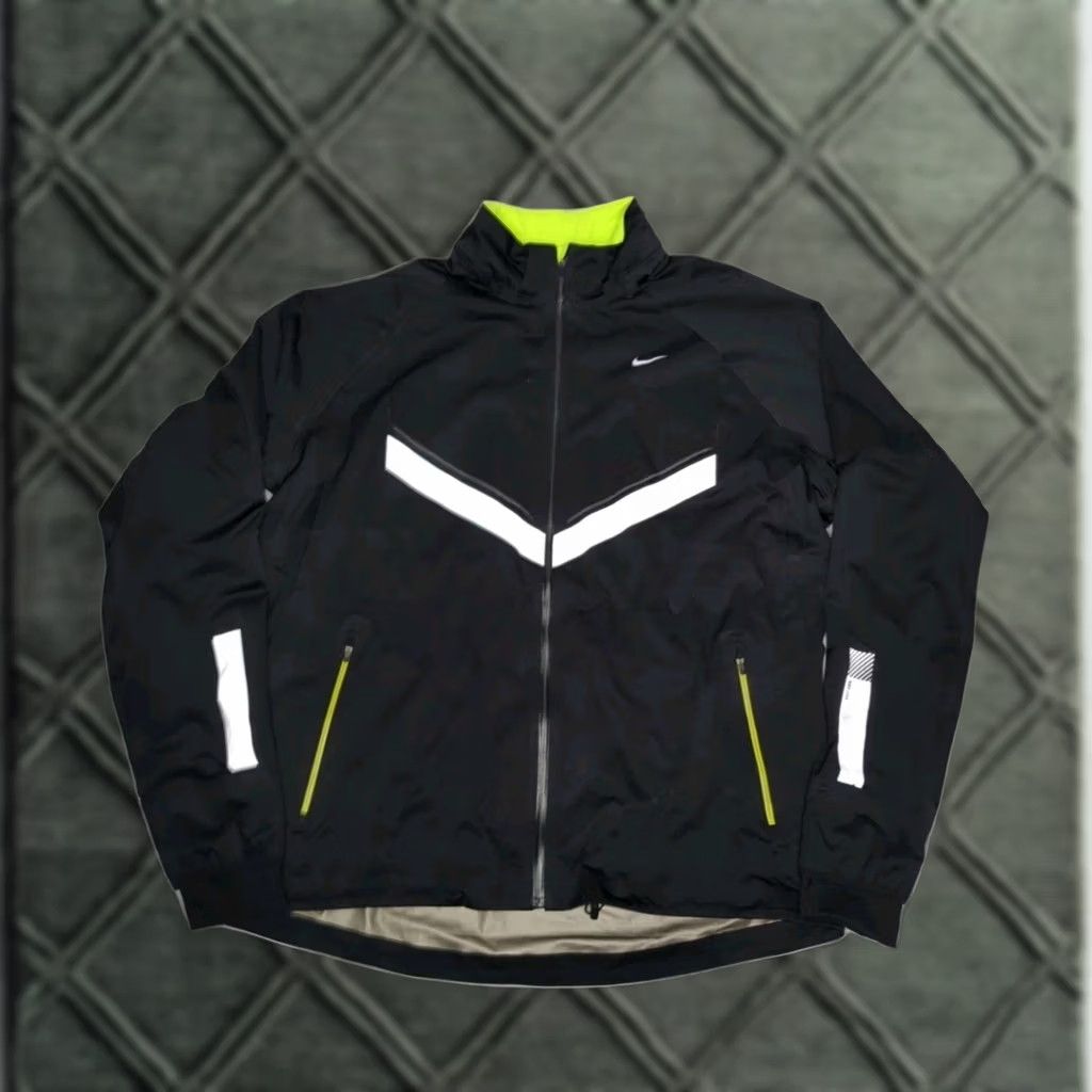 Nike Nike Vapor 5 World Record Running Jacket Men XL Black Vented Reflect Size US XL / EU 56 / 4 - 1 Thumbnail