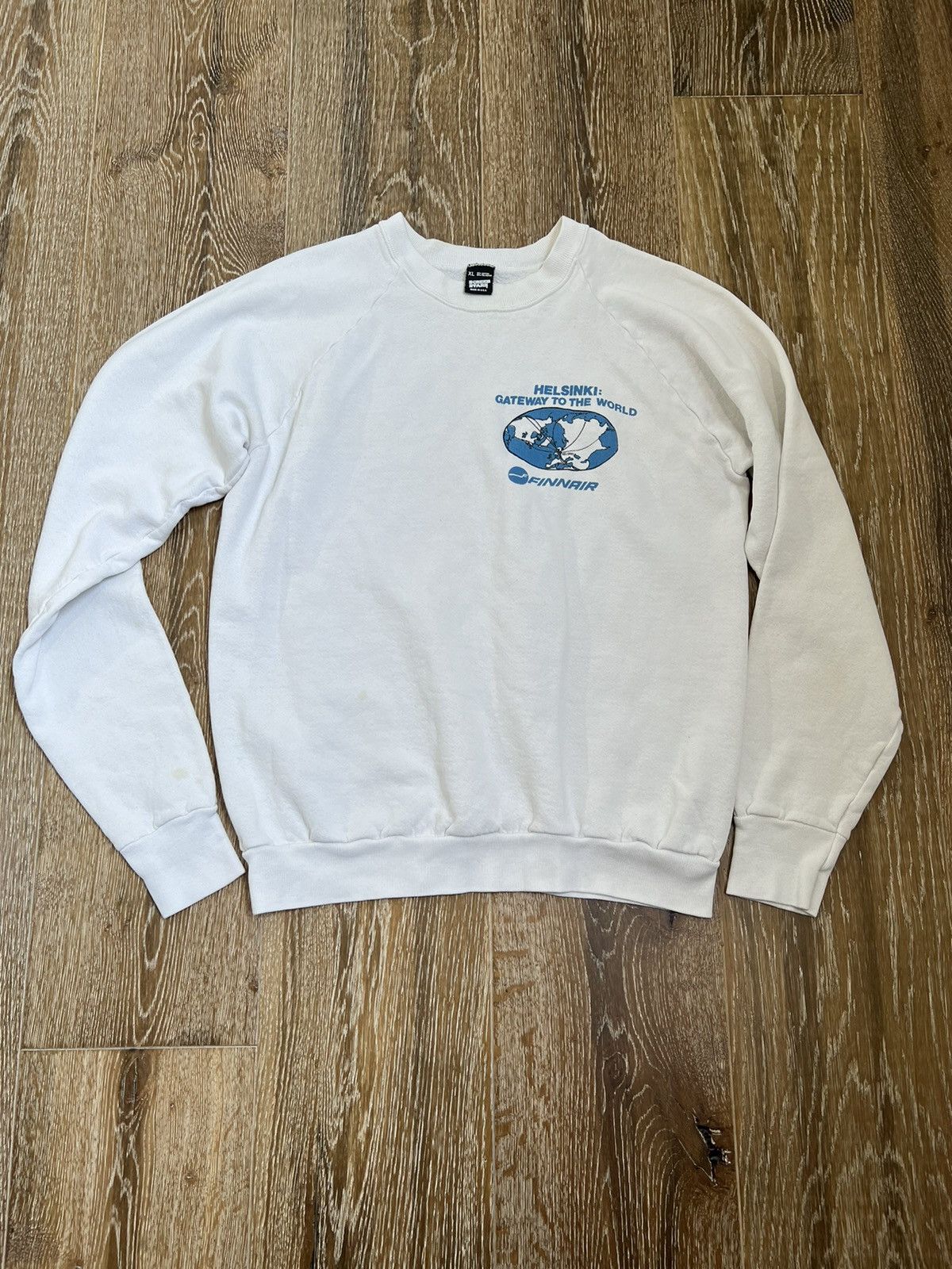 Vintage Vintage finnair helsinki gateway to the world raglan Size US S / EU 44-46 / 1 - 1 Thumbnail