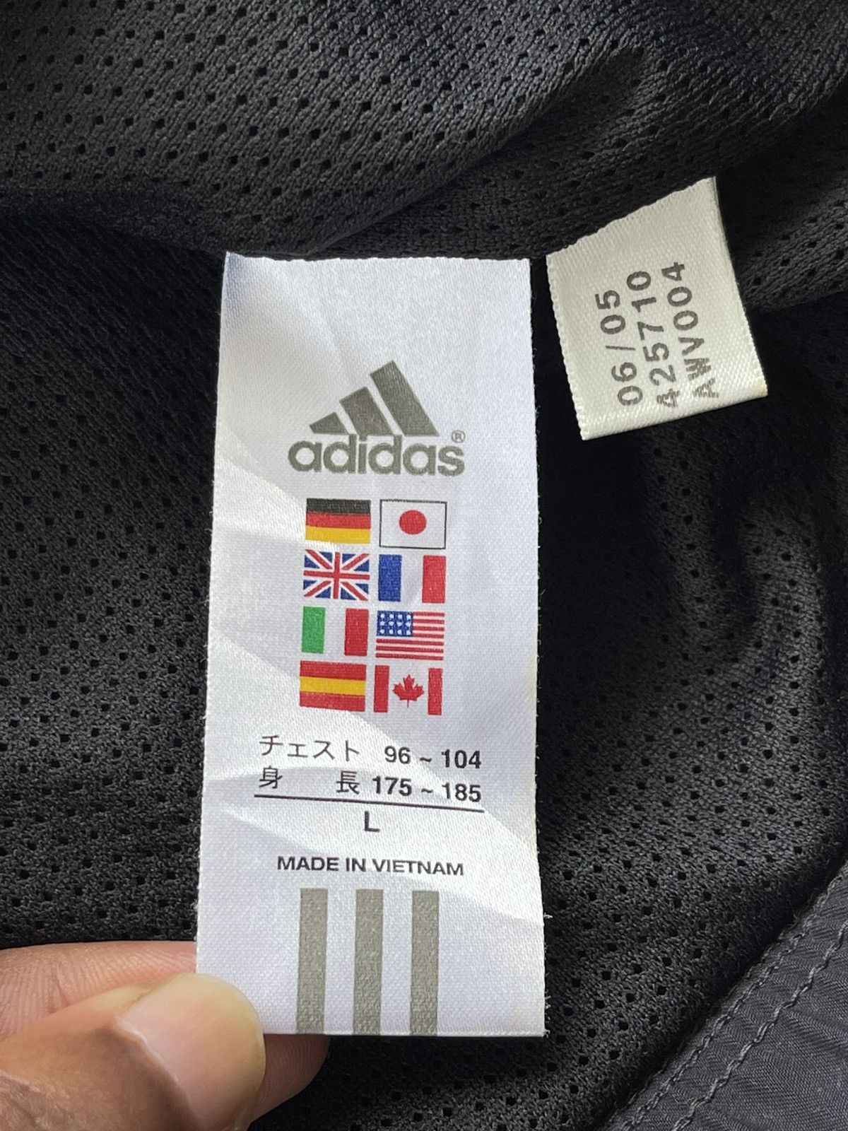 Adidas 🔥Vintage 90's Adidas Men's V-neck Vest Size US L / EU 52-54 / 3 - 7 Thumbnail