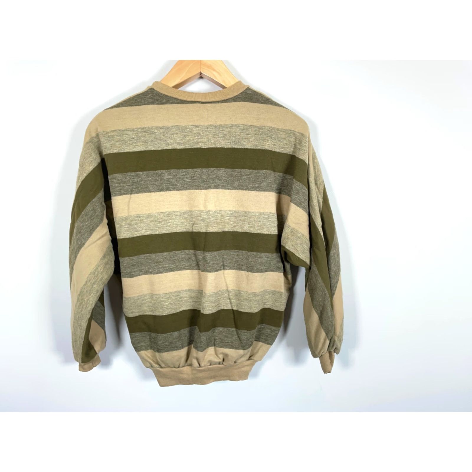 Vintage VINTAGE 70s Striped Sweatshirt Adult Medium Beige J.J. Thunder Crew Neck Long Sleeve 50/50 Cotton Polyester Knit Pullover Size US M / EU 48-50 / 2 - 2 Thumbnail