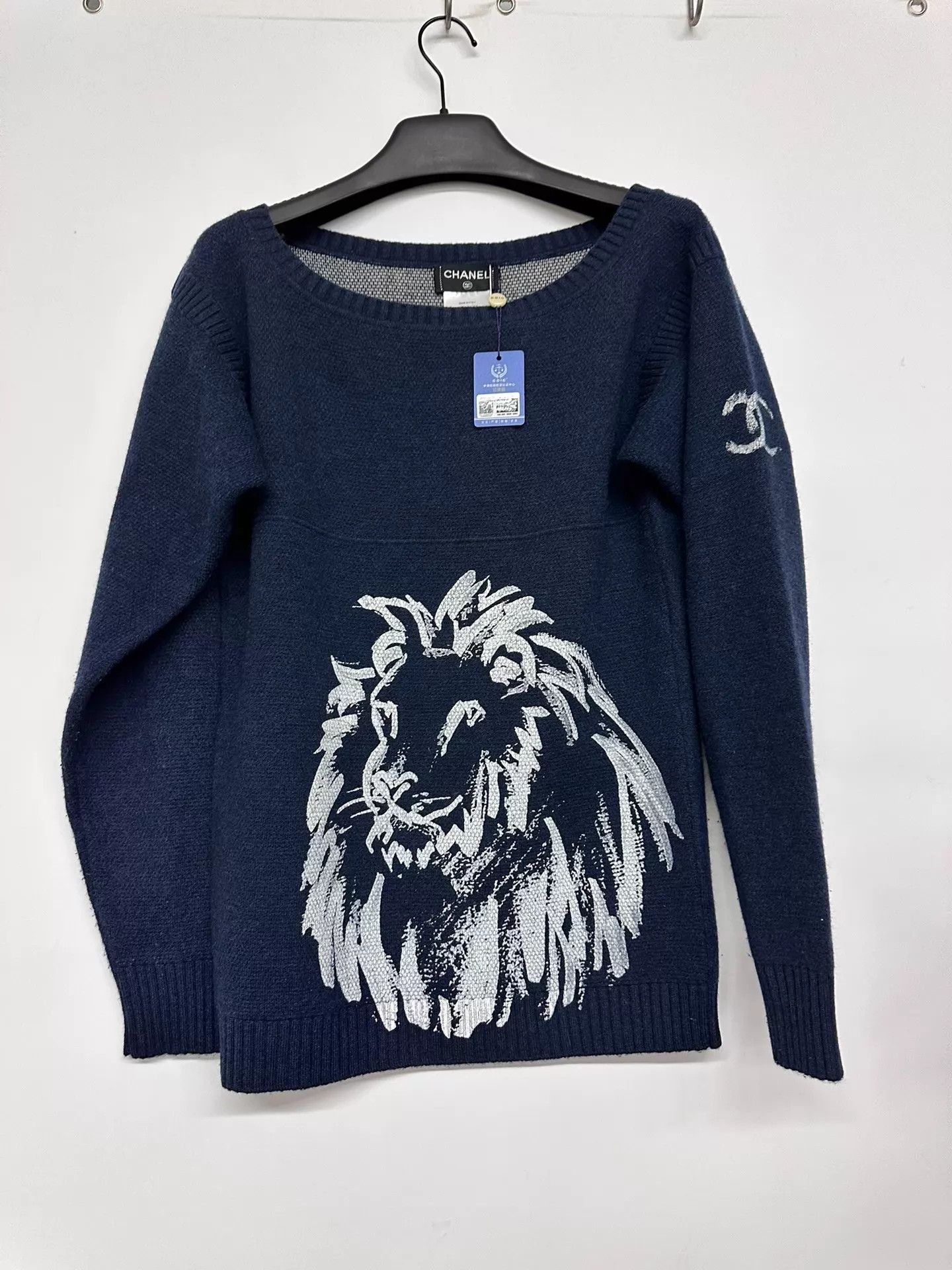 Chanel Chanel Sweater 34 Size XS / US 0-2 / IT 36-38 - 1 Thumbnail