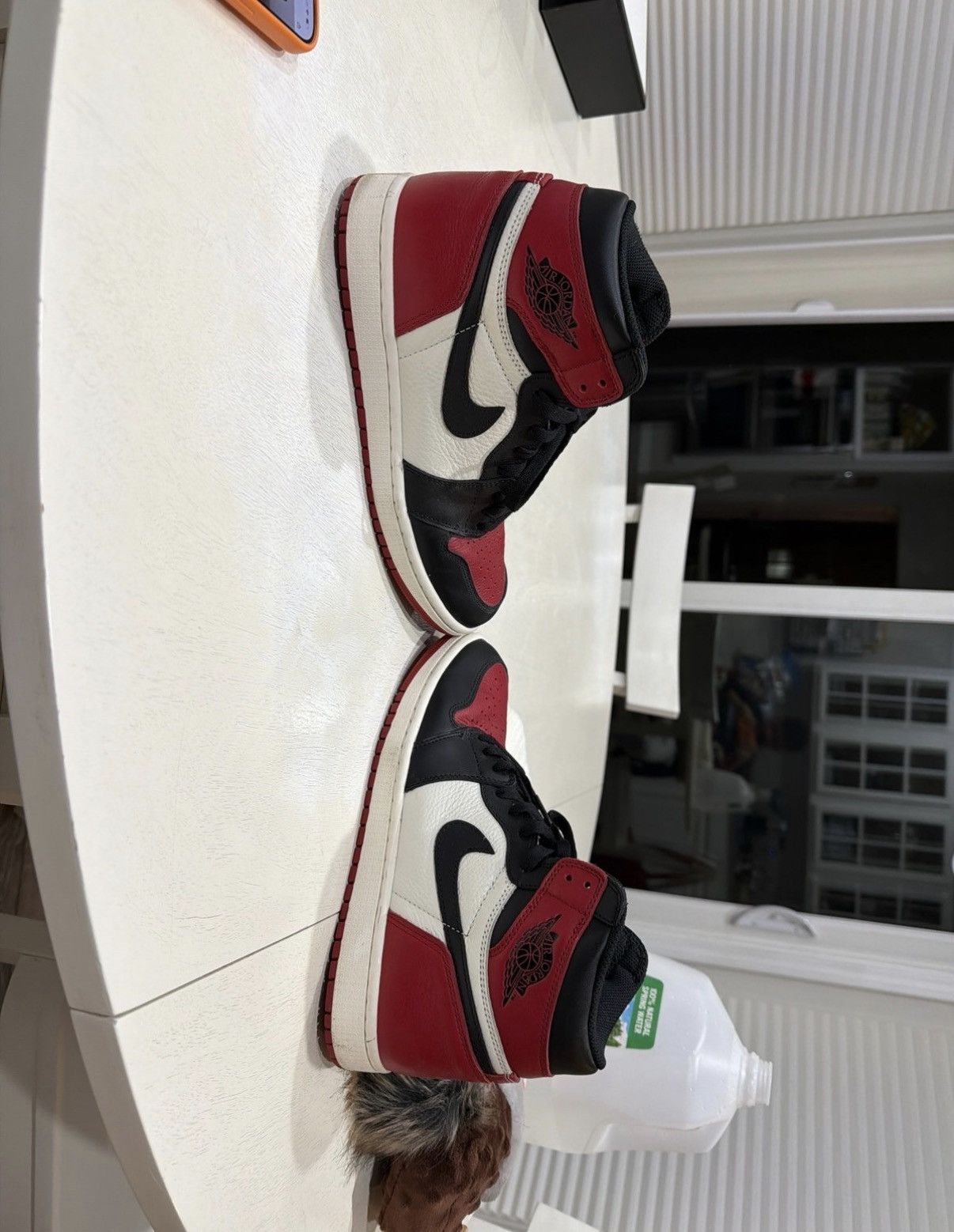 Jordan Brand Nike Air Jordan 1 Bred Toe size 9 Size US 9 / EU 42 - 4 Thumbnail