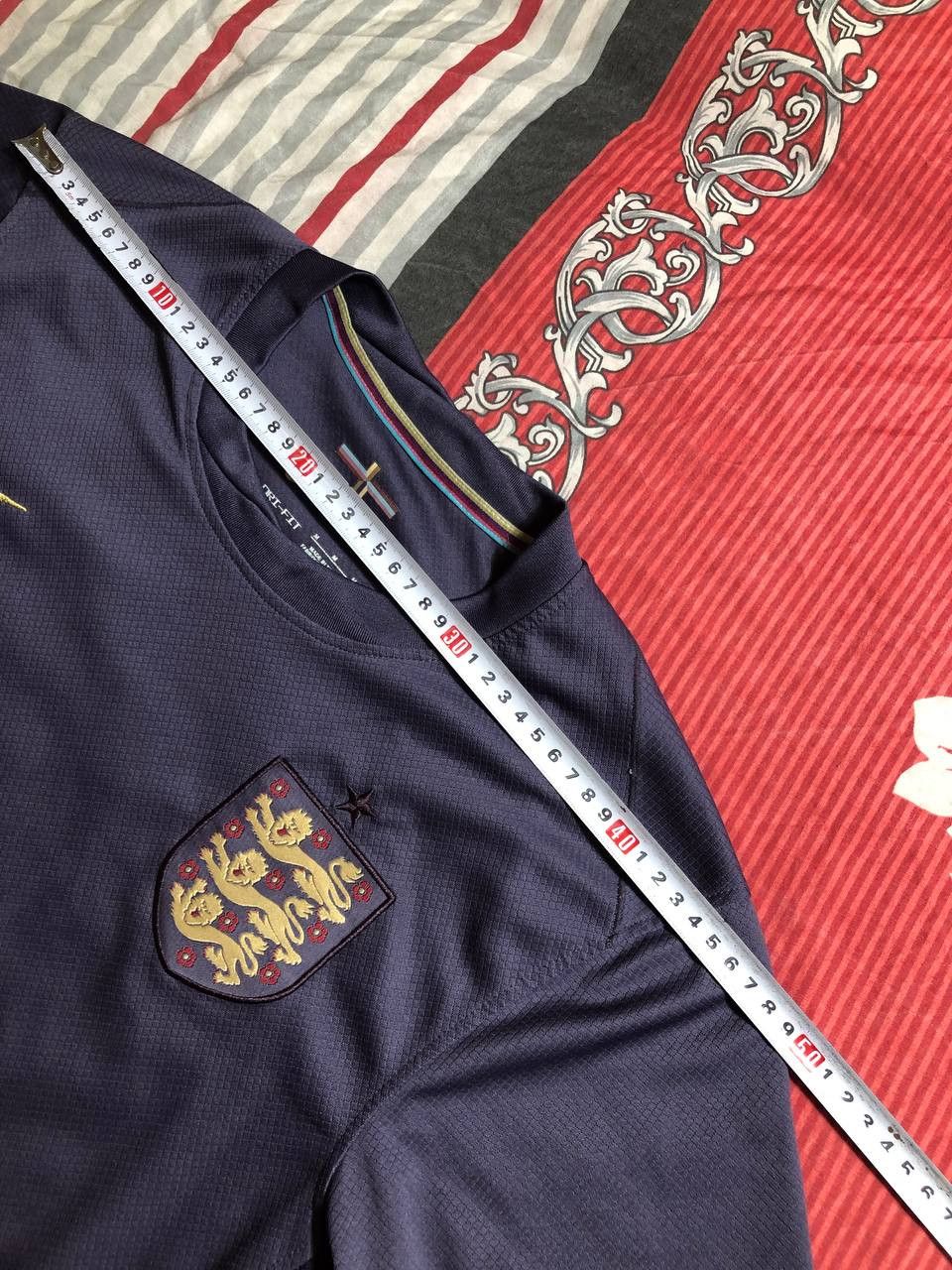 Nike × Vintage 90s Nike Central Swoosh Vintage Y2K Oversized Retro T-Shirt Size US M / EU 48-50 / 2 - 5 Thumbnail