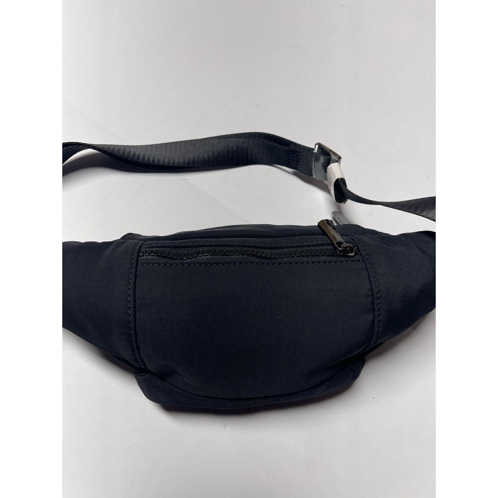Other Luis Torres belt bag preowned like new condition! Size ONE SIZE - 4 Thumbnail