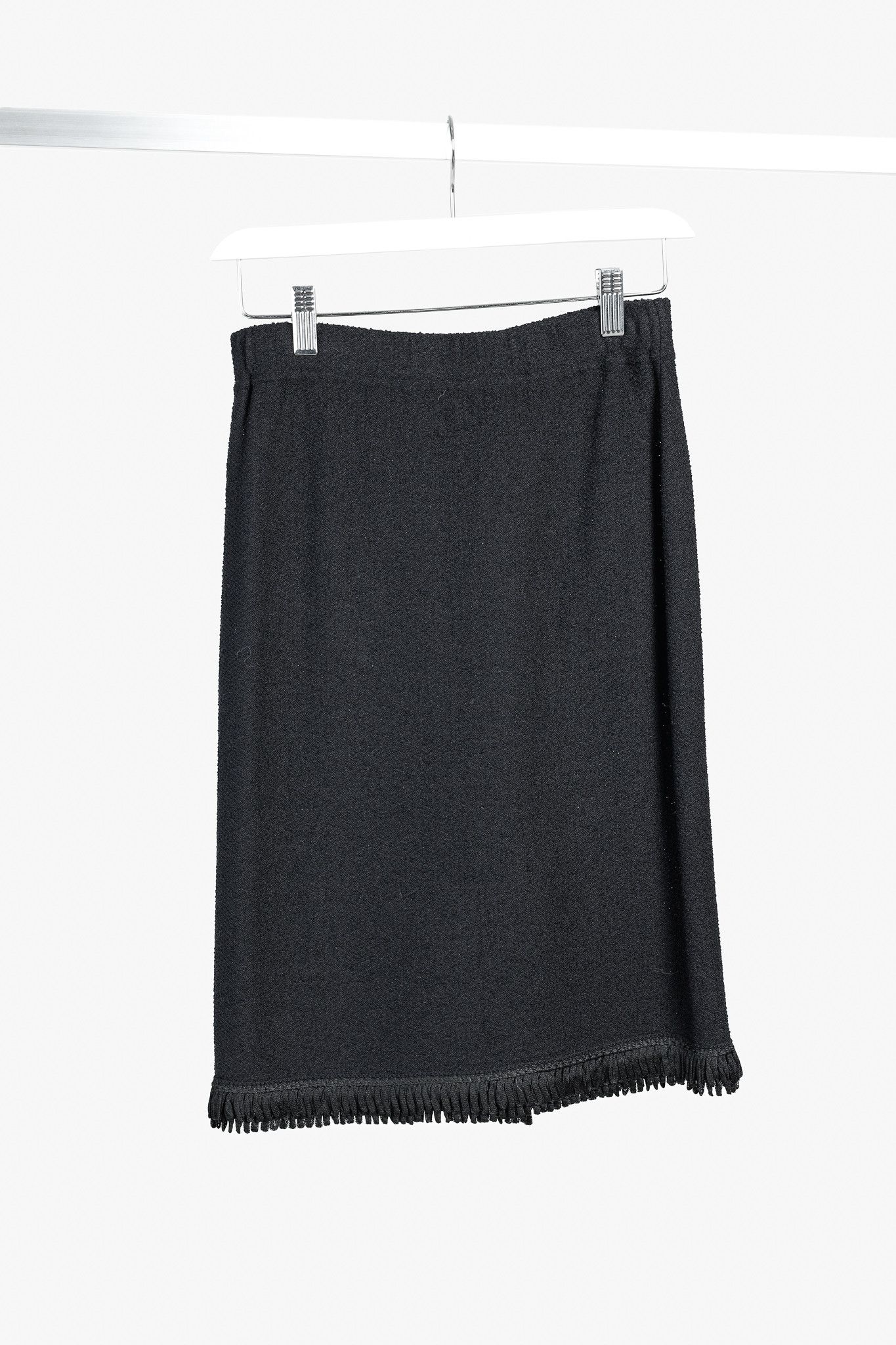 St. John St. John Fringe Hem Black Knit Skirt Size 26" / US 2 / IT 38 - 1 Thumbnail