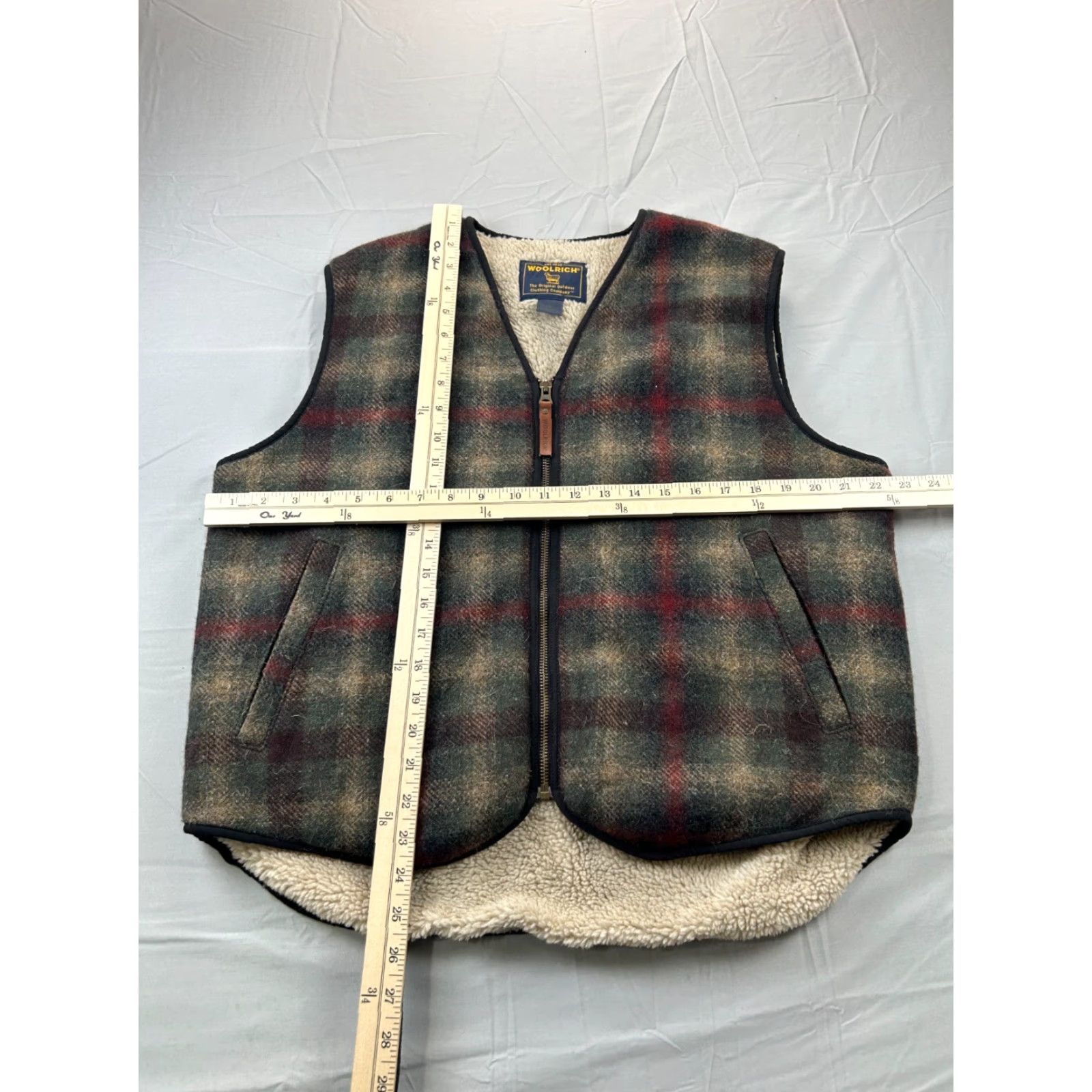 Vintage VINTAGE Woolrich Vest Mens Medium Green Red Shadow Plaid Wool Sherpa Lined Size US M / EU 48-50 / 2 - 4 Thumbnail