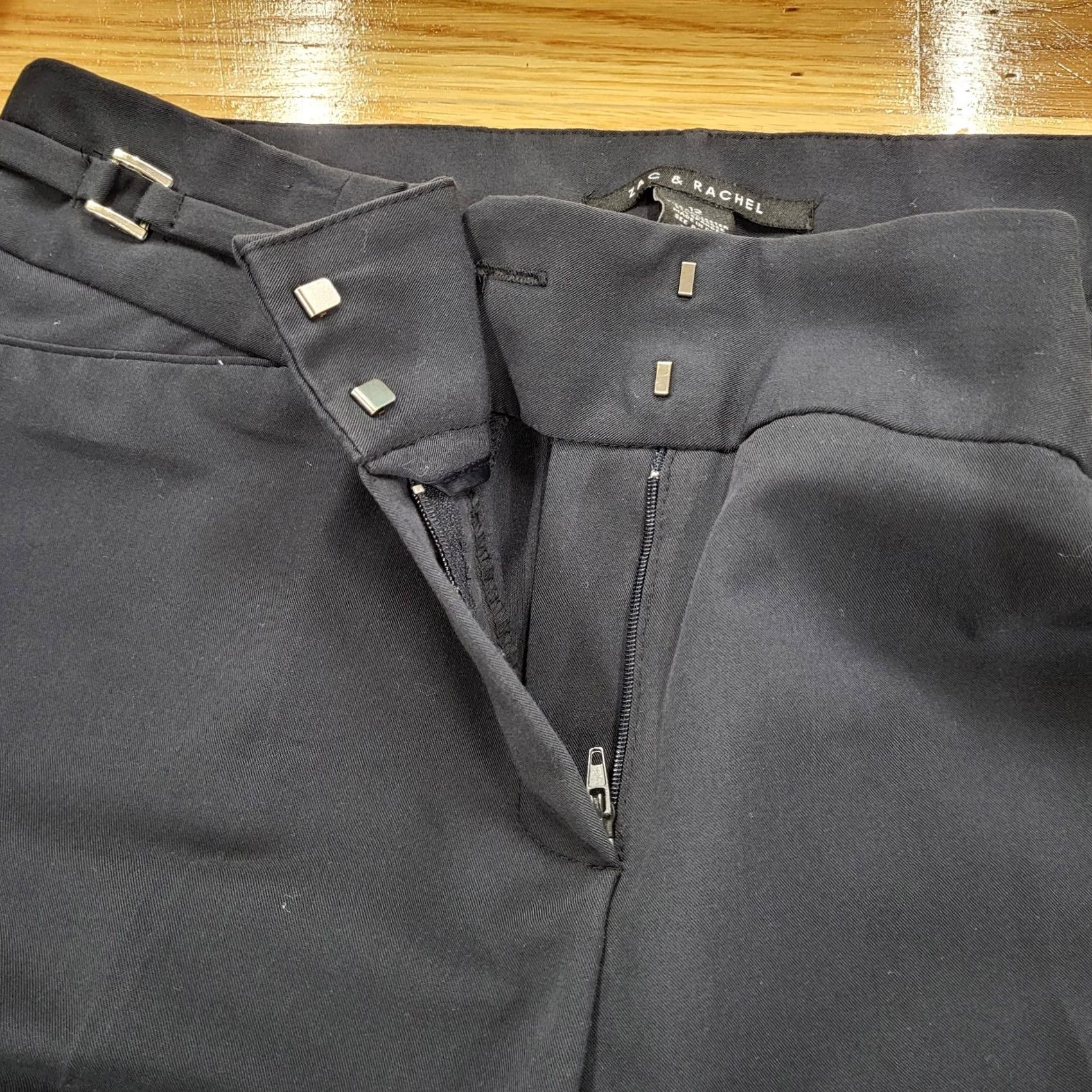 Vintage Zac & Rachel Women's Size 12 Flat Front Stretch Dress Pant Black Onyx Casual Dress Pants Wide-Leg Regular Fit Size 34" / US 12 / IT 48 - 2 Thumbnail