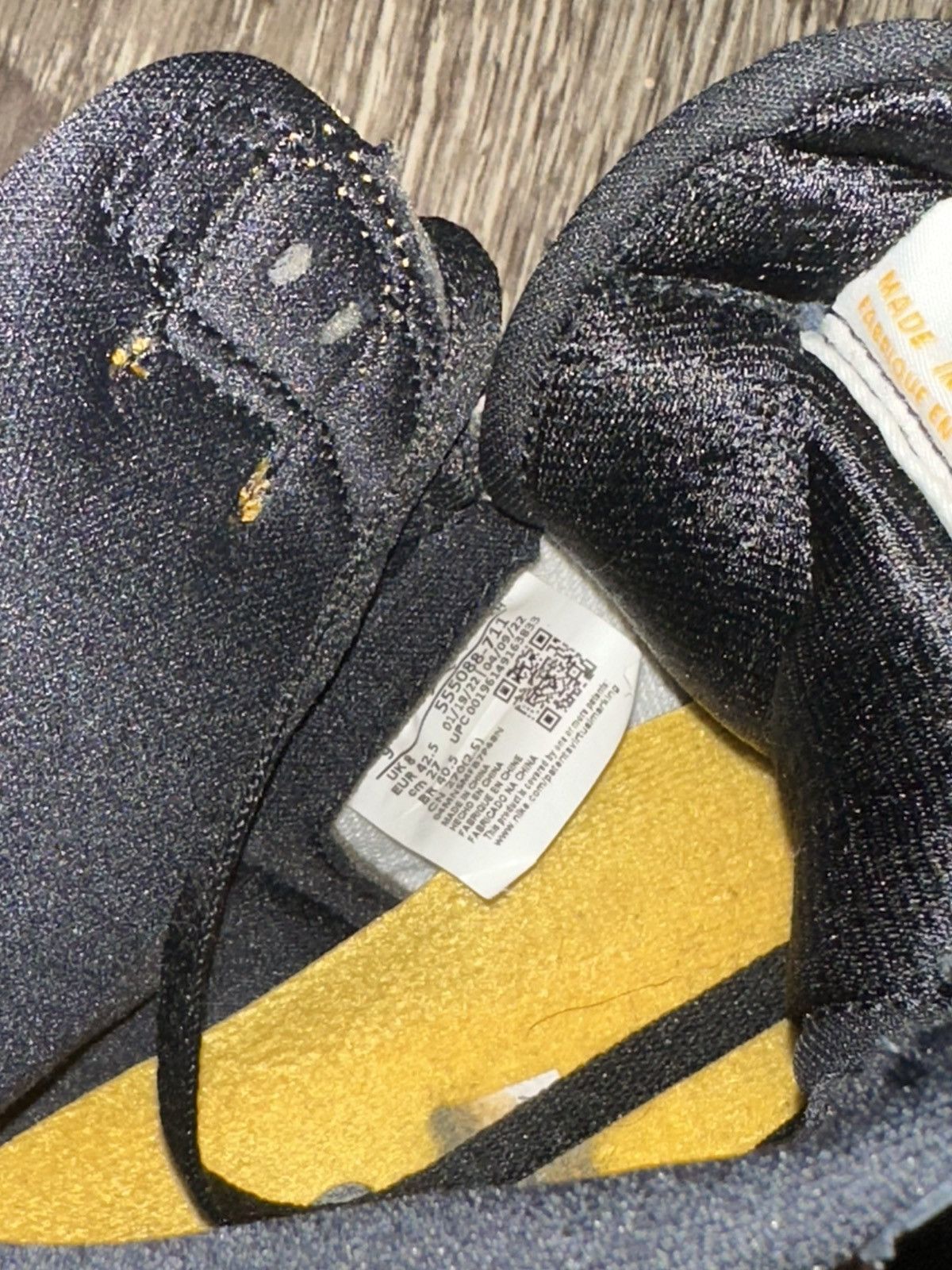 Jordan Brand × Nike Air Jordan 1 OG Taxi Size US 9 / EU 42 - 5 Thumbnail