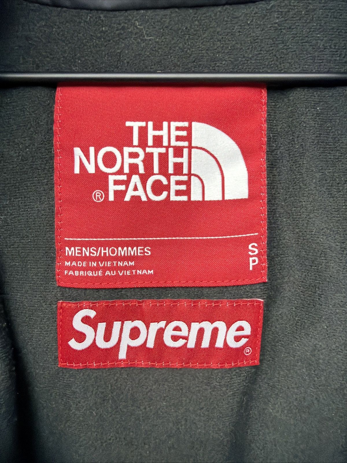 Supreme Supreme Mountain Parka Red Nylon S GREAT Condition 19SS Size US S / EU 44-46 / 1 - 15 Thumbnail