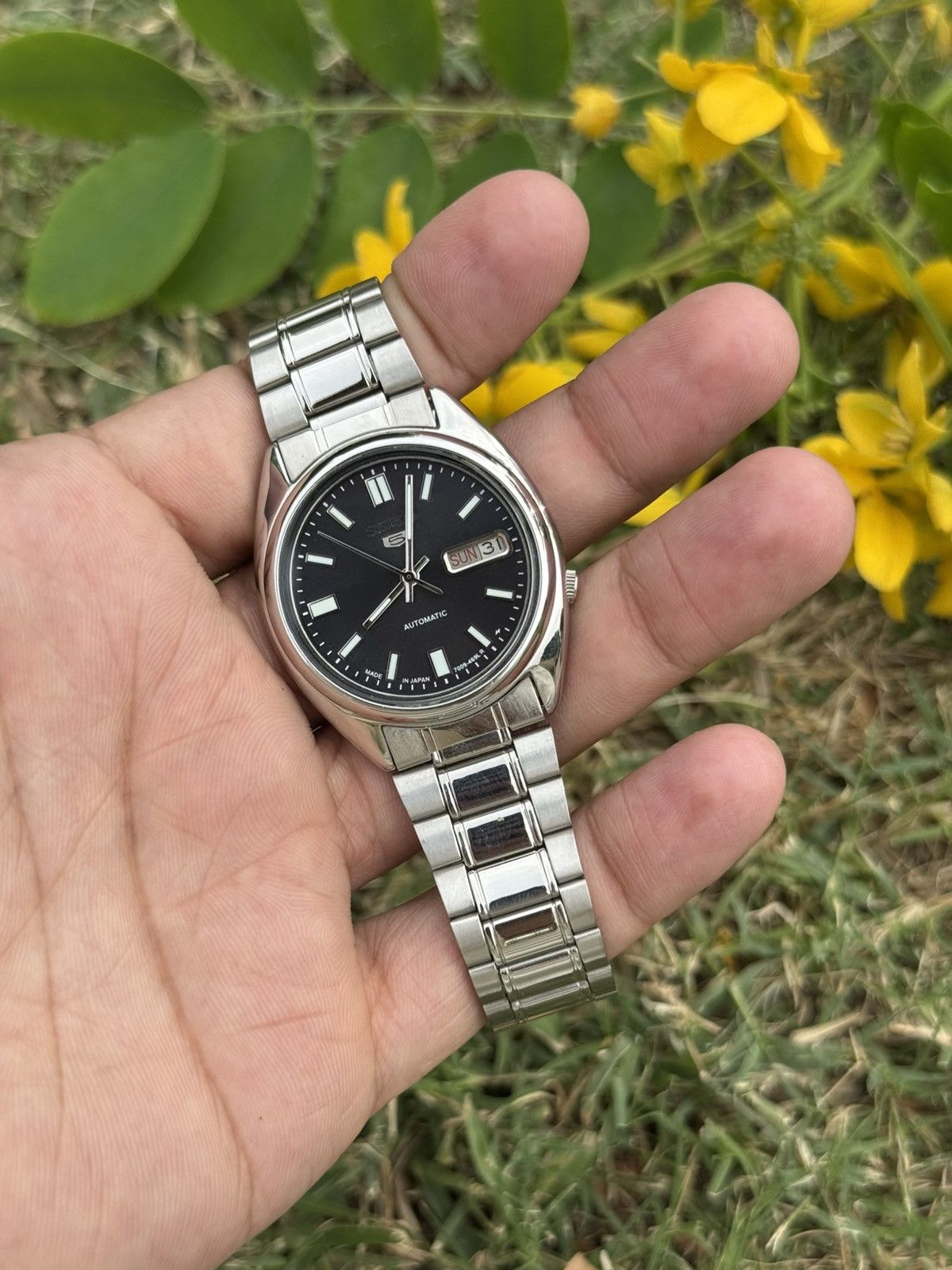 Seiko Seiko 5 7009-Japan Auto |Black Dial | Day & Date mens watch Size 36 - 11 Thumbnail