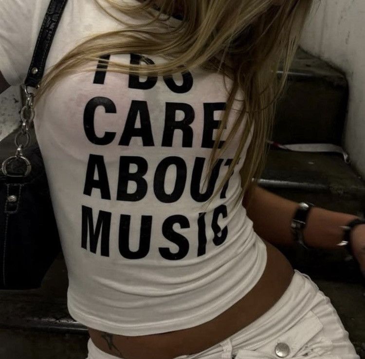 Other White and black I Do Care About Music baby tee Size S / US 4 / IT 40 - 2 Thumbnail