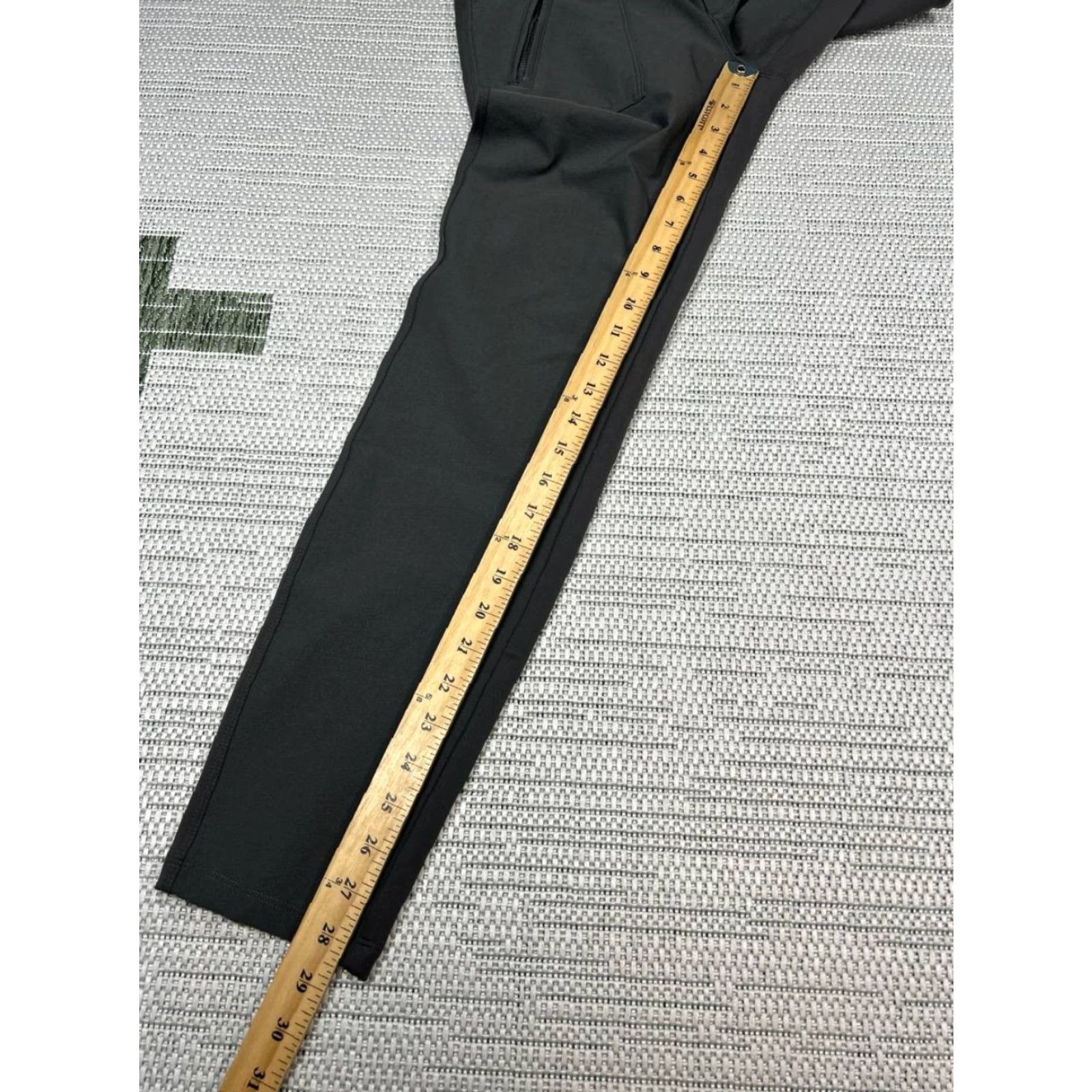 Athleta Athleta Womens 4 Black Stretch Wander Stash Skinny Pants Mid Rise Drawstring Athletic Apparel Size 27" / US 4 / IT 40 - 3 Thumbnail
