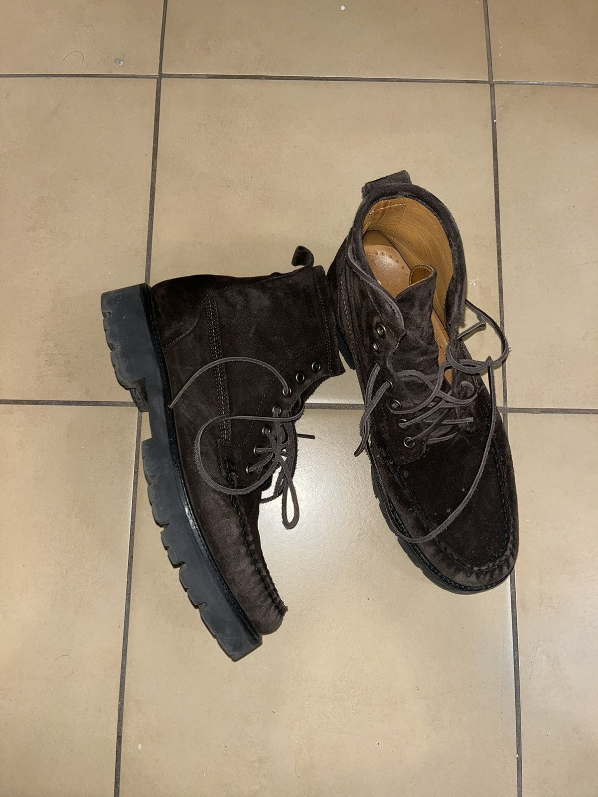 G.H. Bass & Co. G.H.BASS MENS SUEDE RANGER SUPER LUG MOC BOOT Size US 10.5 / EU 43-44 - 2 Thumbnail