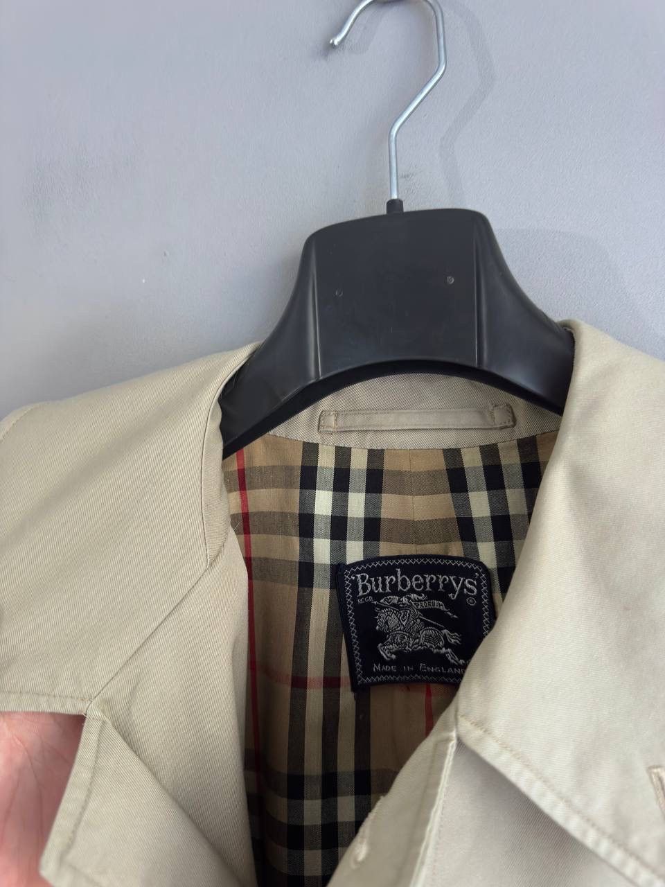 Burberry Burberrys Men's Nova Check Trench Coat, Made in England L Size US L / EU 52-54 / 3 - 6 Thumbnail
