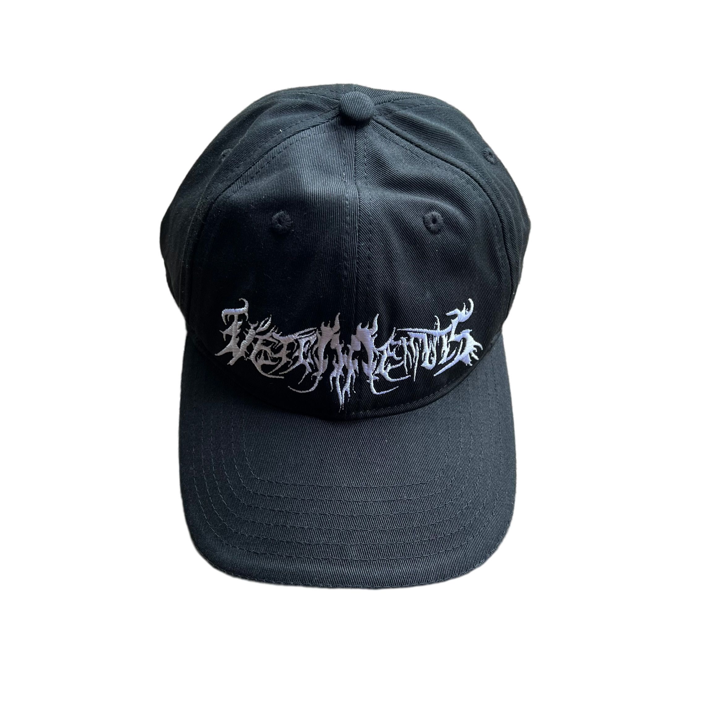 Vetements Vetements Goth cap Metal logo | Grailed
