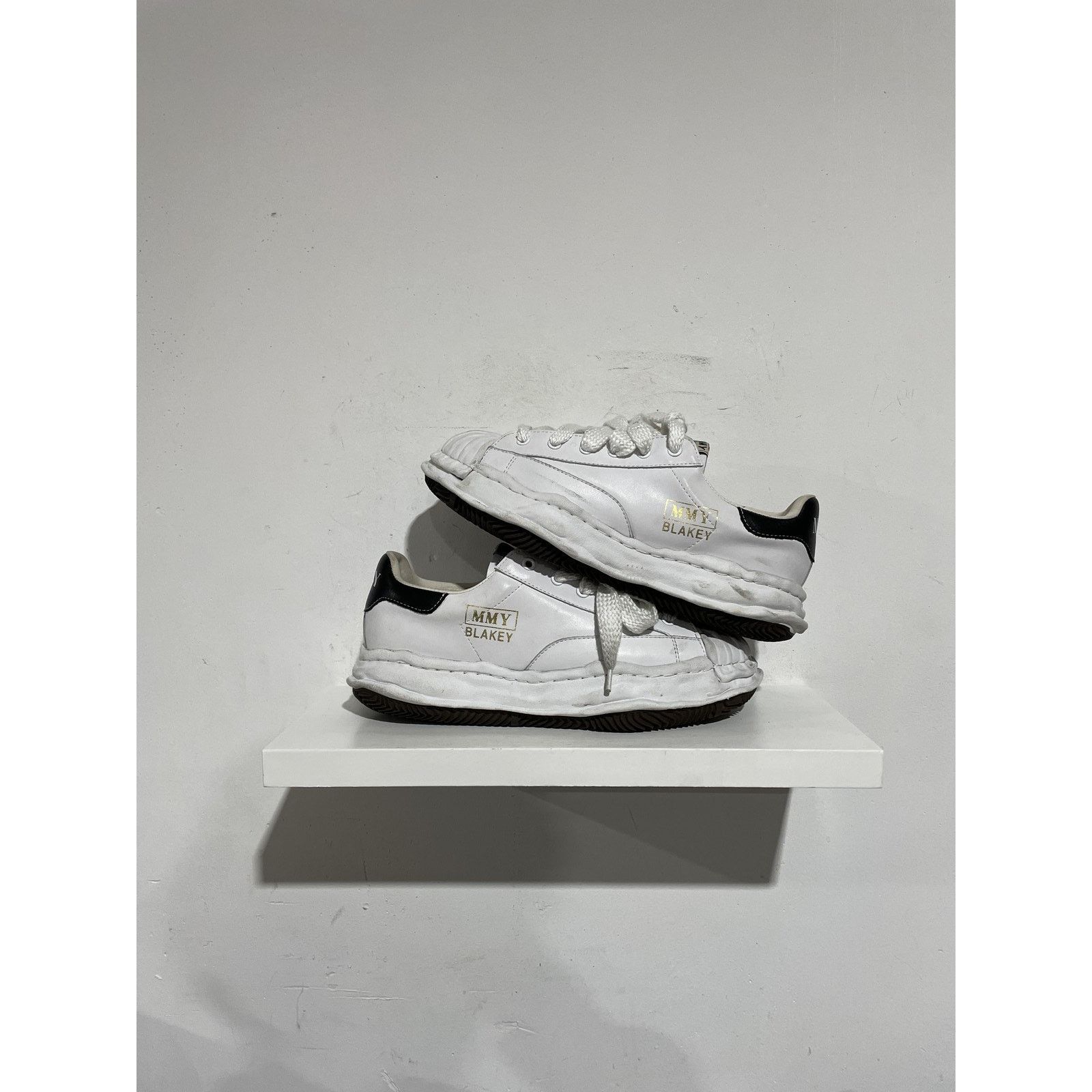 Maison MIHARA YASUHIRO MAISON MIHARA YASUHIRO BLAKEY OG SOLE WHITE SIZE 43 (US 10) Size US 10 / EU 43 - 1 Thumbnail