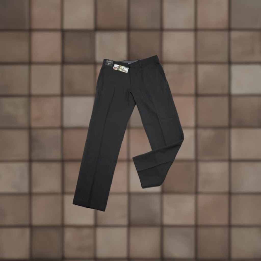 Haggar Dress Pants Black Mens 32 x 30 NWT Khaki Straight Fit Flat Front
