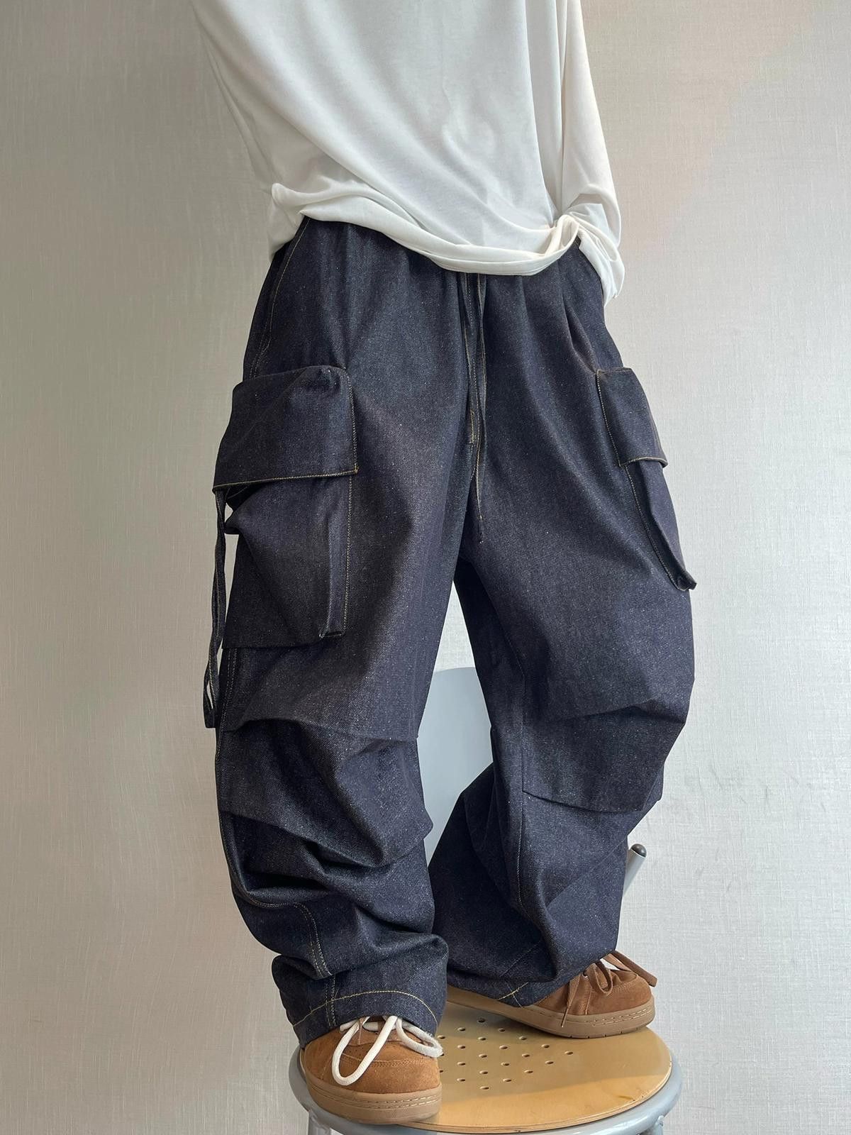 Vintage Ultra-Baggy Men's Cargo Jeans with Oversized Pockets Size US 32 / EU 48 - 3 Thumbnail