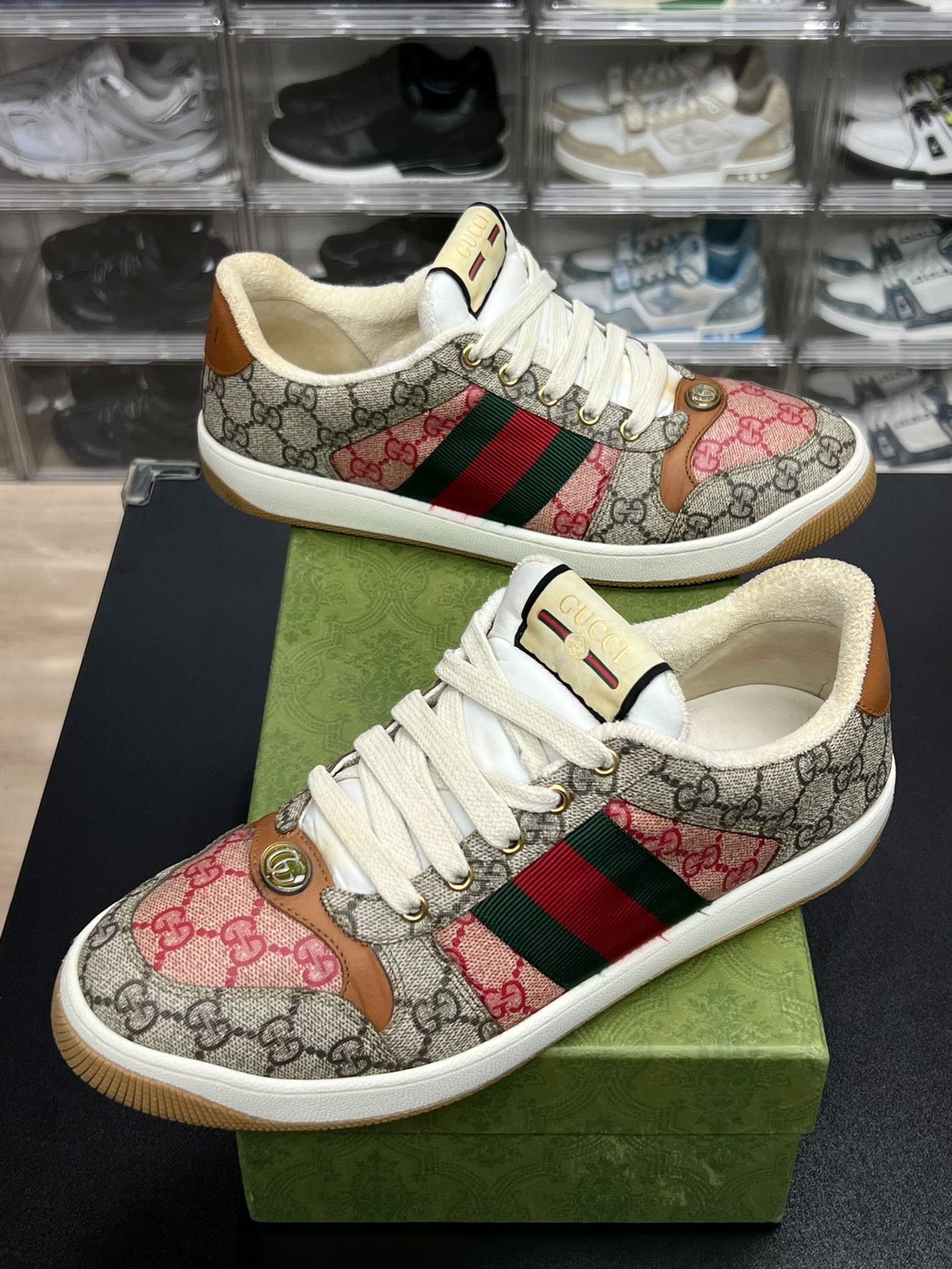 Gucci Gucci Lowtop Sneakers 9 Men Size US 9 / EU 42 - 1 Thumbnail