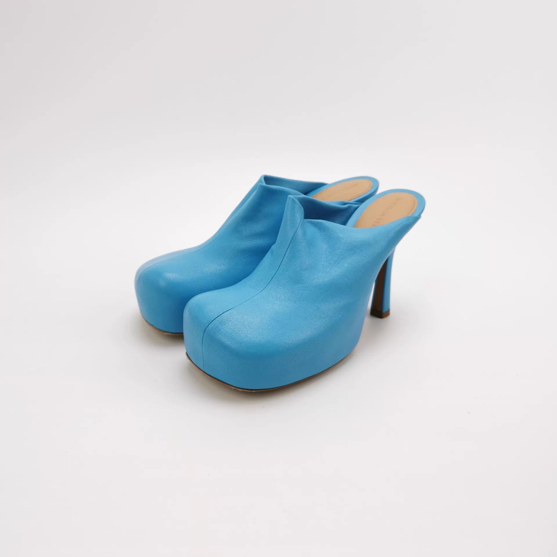 Bottega Veneta Bottega Veneta heeled mule 36.5 Size US 6 / IT 36 - 1 Thumbnail