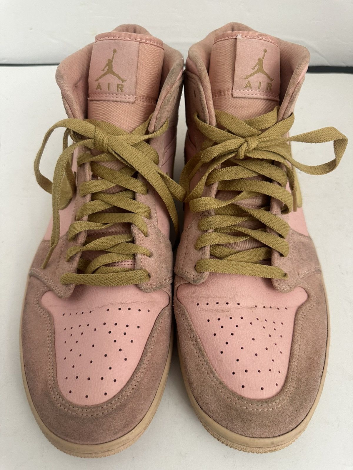 Nike Nike Air Jordan 1 Mid 'Coral Gold' 852542-600 Size US 11 / EU 44 - 4 Thumbnail