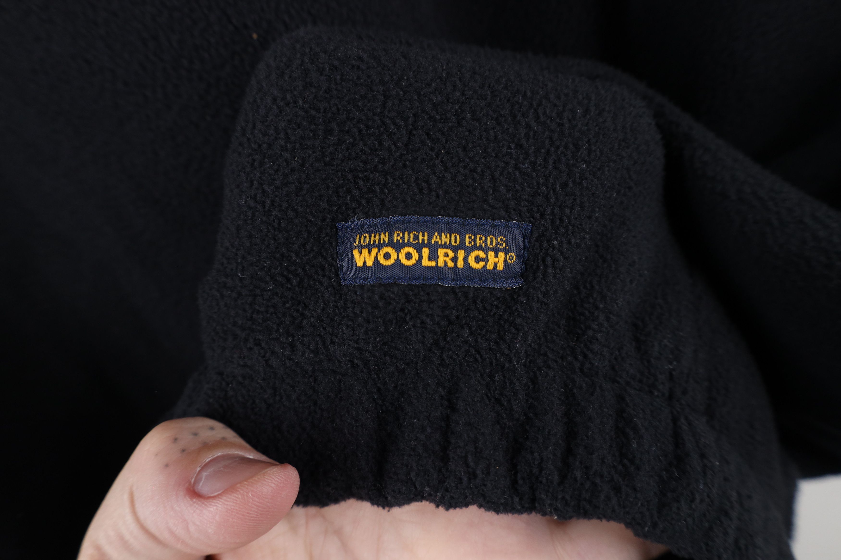 Vintage × Woolrich Woolen Mills Vintage 90s Woolrich Blank V-Neck Fleece Sweater Vest Black Size US L / EU 52-54 / 3 - 5 Thumbnail