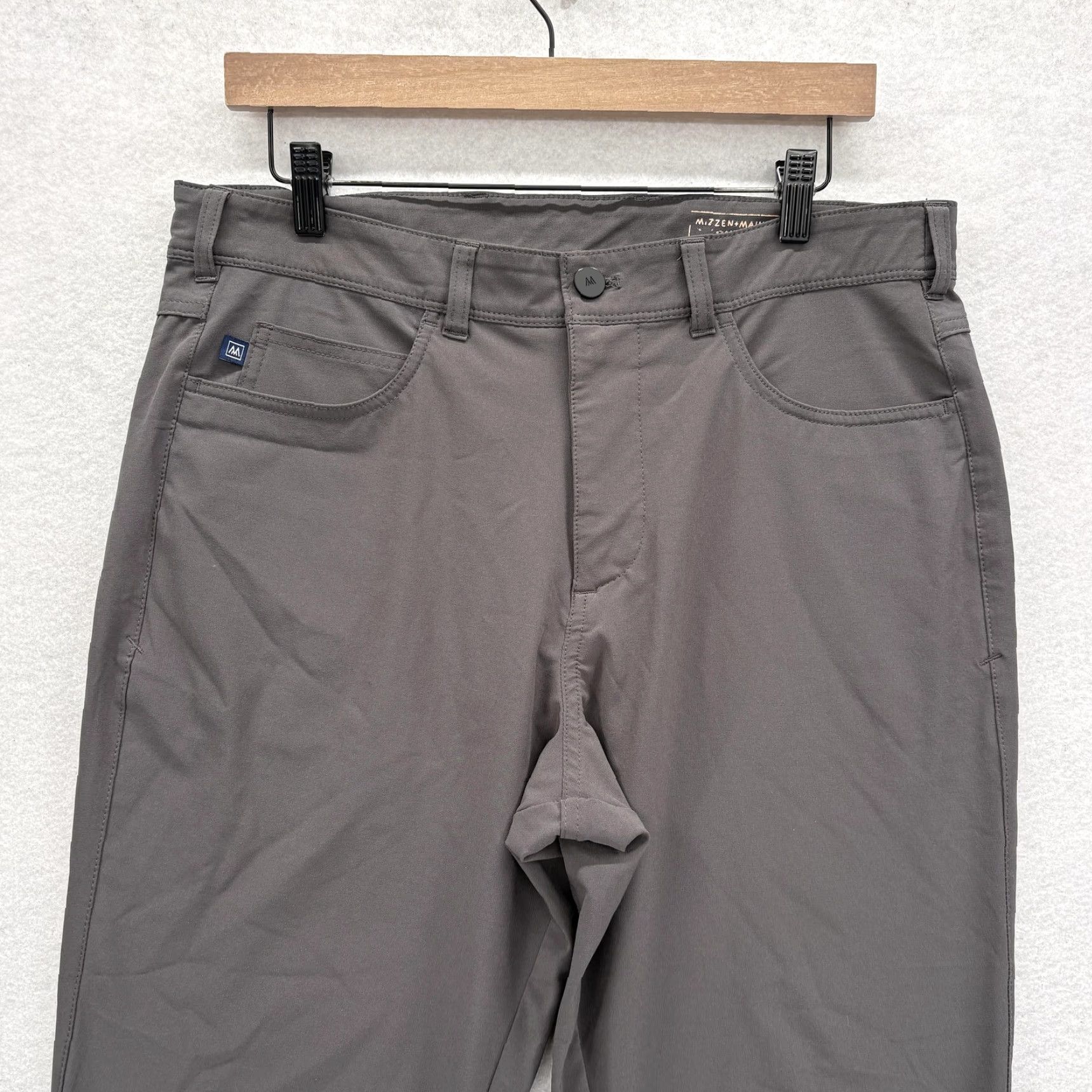 Mizzen+Main Mizzen+Main Helmsman Chino Pants Mens 33x30 Gray Slim Fit Stretch Tech Golf Chino Pockets 5-Pocket Solid Flat Front Zip Front Mens Size US 33 - 2 Thumbnail
