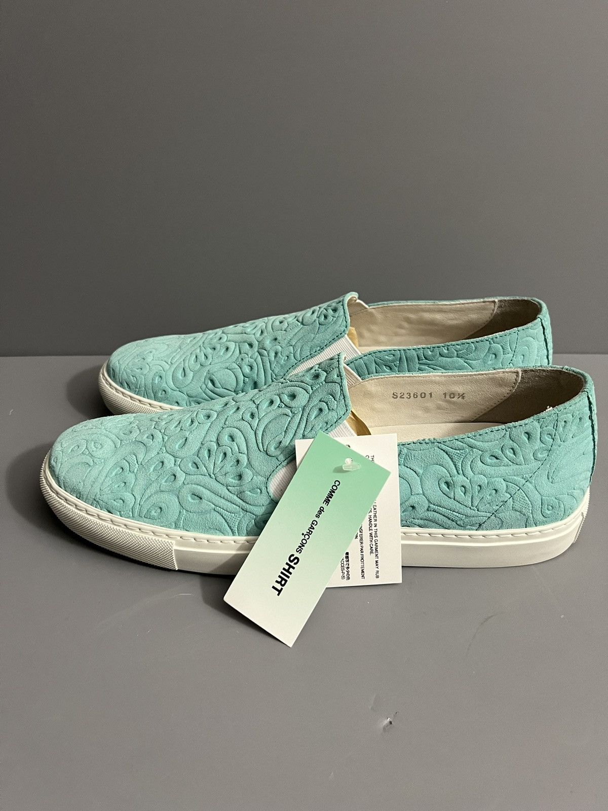Comme des Garcons SHIRT Comme Des garcons Shirt X Generic Man Suede Sneakers Size US 10.5 / EU 43-44 - 1 Thumbnail