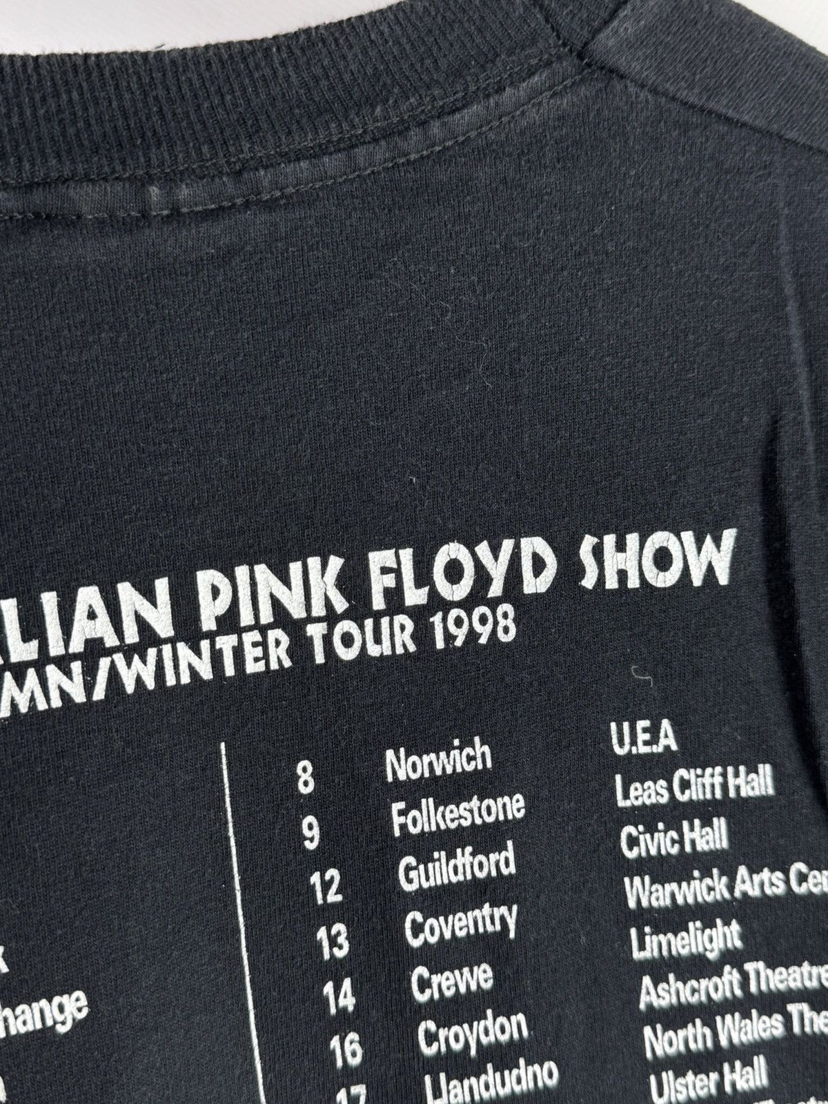 Pink Floyd Vintage 1998 Pink Floyd The Australian Show Autumn T-Shirt Size US L / EU 52-54 / 3 - 8 Thumbnail