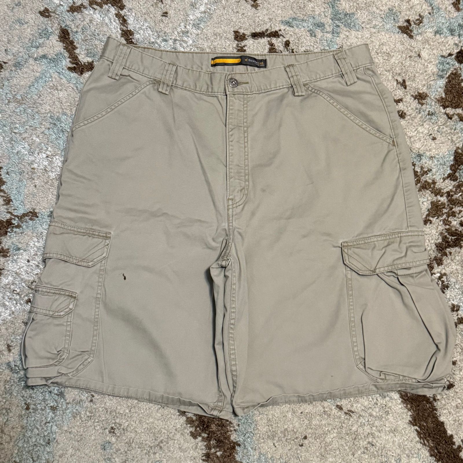 Levi's Vintage Levis Silvertab Multi Cargo Shorts Size 38 Khaki Size US 38 / EU 54 - 1 Thumbnail