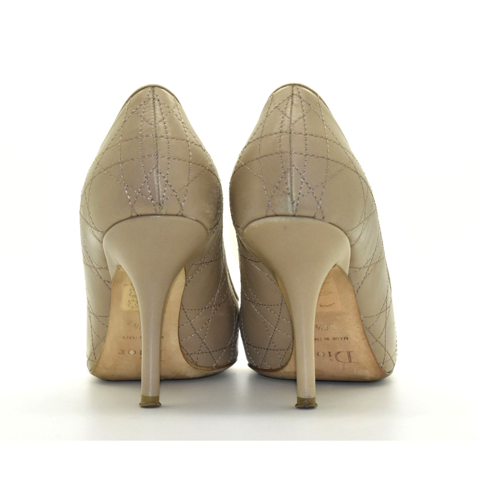 Christian Dior Monsieur CHRISTIAN DIOR Quilted Leather Gold-Tone Buckle Pump Sz 36.5 Size US 6 / IT 36 - 7 Thumbnail