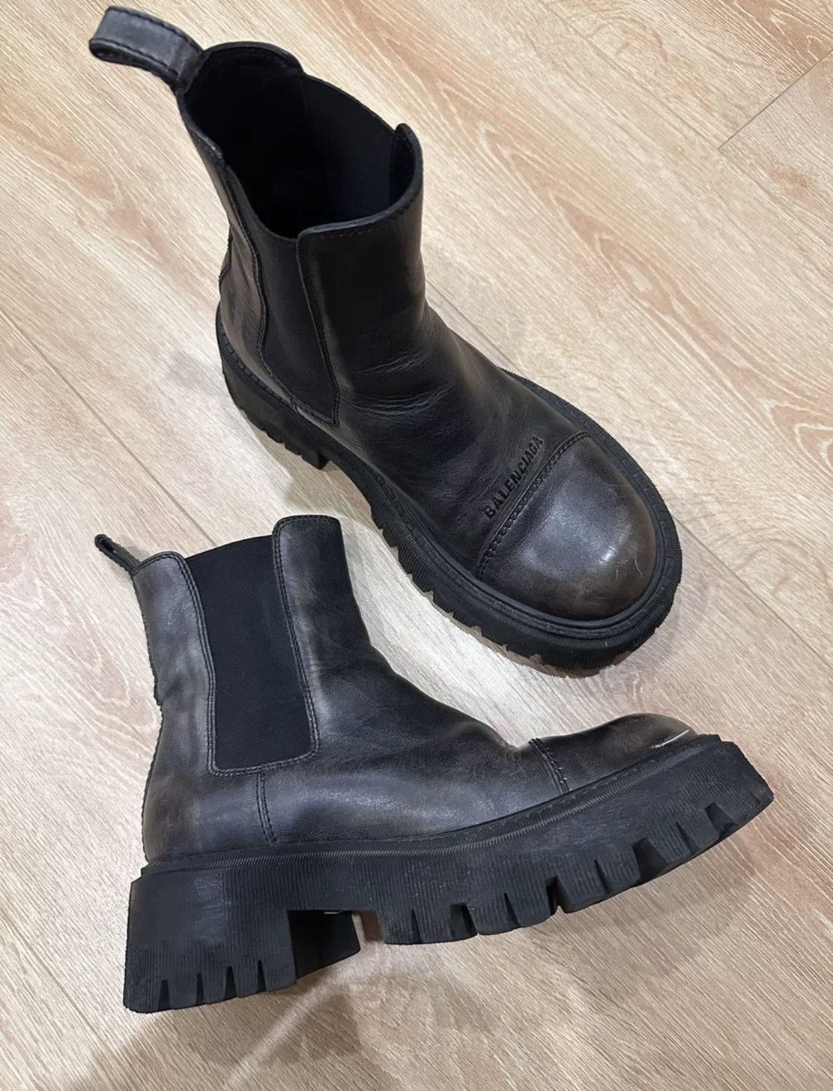 Balenciaga Balenciaga tractor boots Size US 6 / EU 39 - 7 Thumbnail