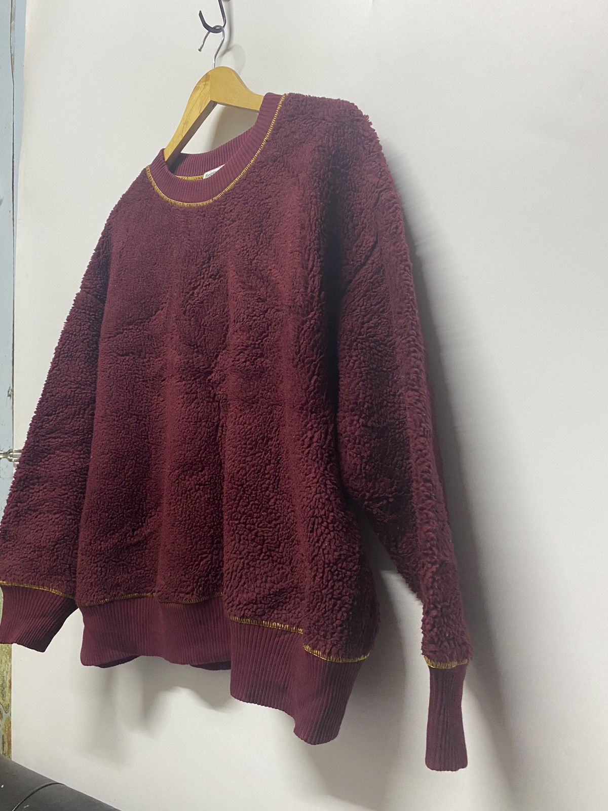 JW Anderson × Japanese Brand × Uniqlo Uniqlo x JW Anderson Sherpa Fleece Sweatshirt Size US XL / EU 56 / 4 - 5 Thumbnail