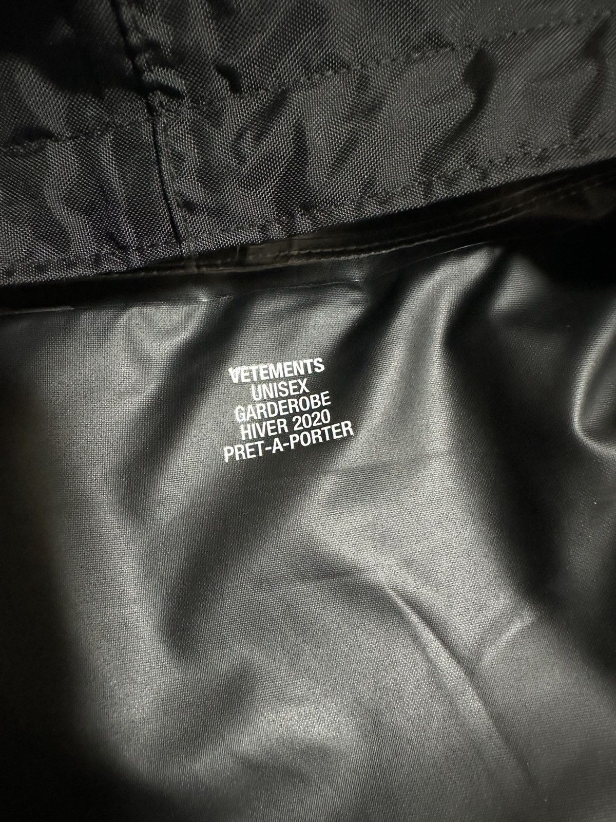 Vetements Vetements Anarchy Raincoat Size US M / EU 48-50 / 2 - 5 Thumbnail