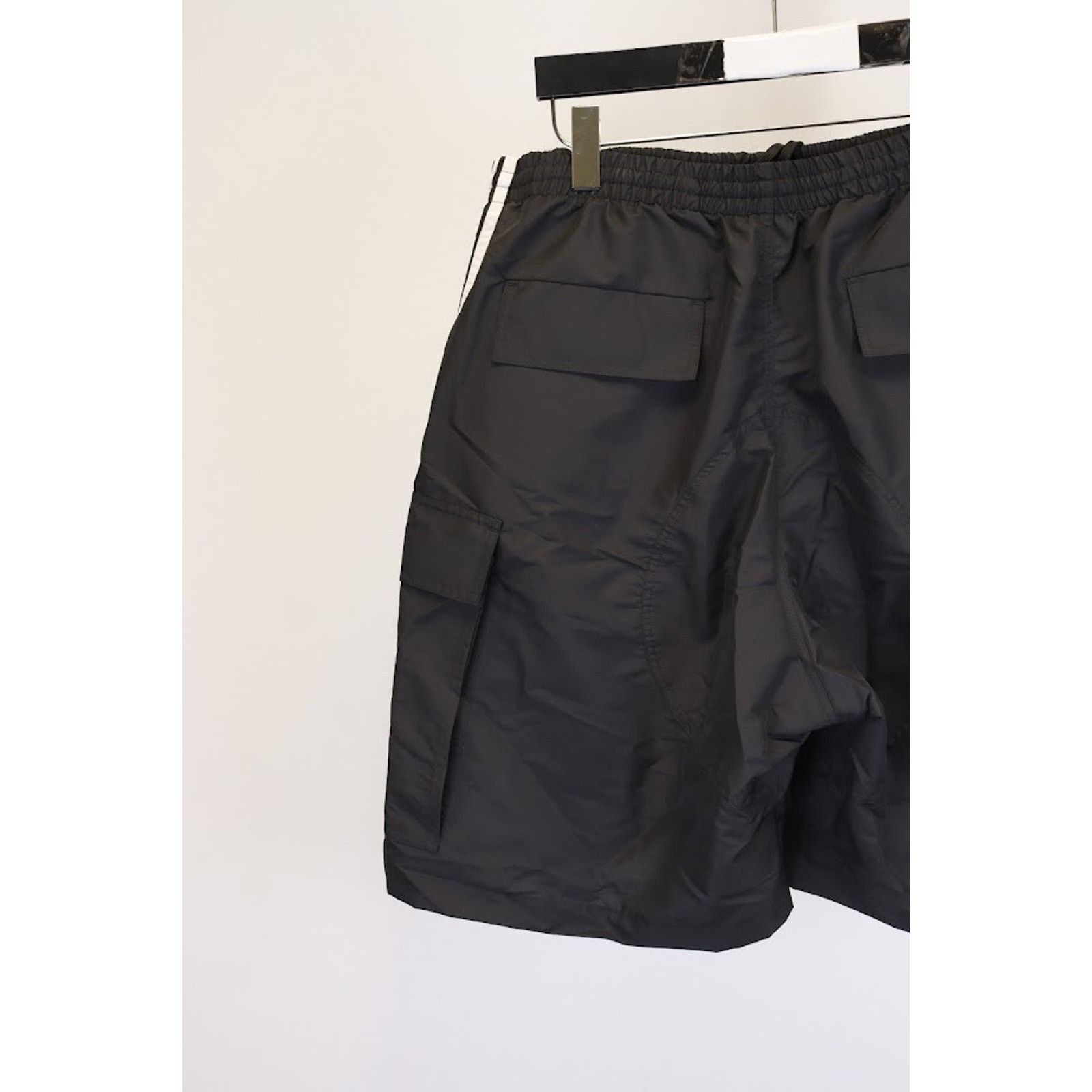 Adidas × Balenciaga o1rshd1 Cargo Swim Short in Black Size US 30 / EU 46 - 7 Thumbnail