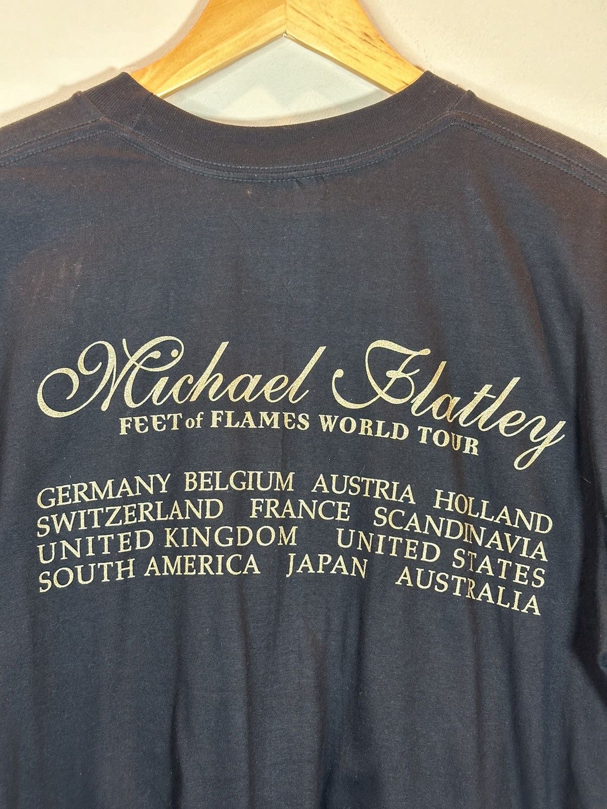 Vintage RARE Vintage Michael Flatley Feet Of Flames World Tour Shirt Size US L / EU 52-54 / 3 - 4 Thumbnail