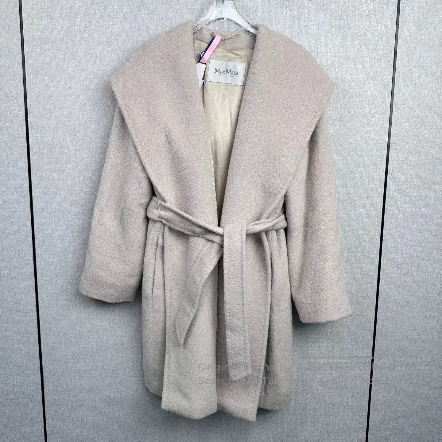 Max Mara MaxMara Railto Coat Size 42 Special Price. Size L / US 10 / IT 46 - 1 Thumbnail