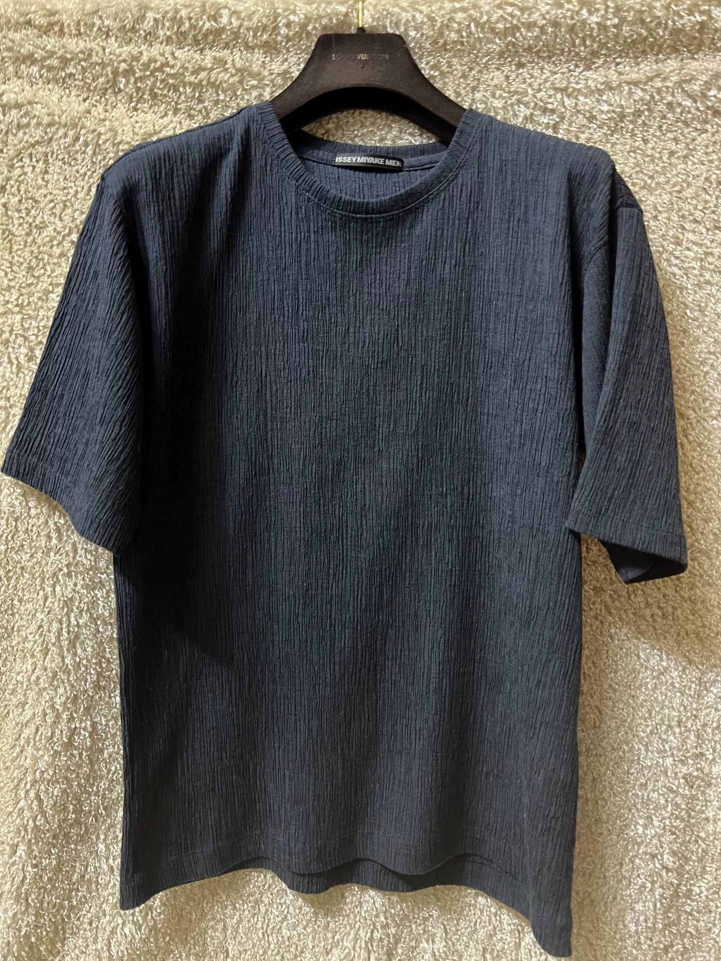 Issey Miyake Issey Miyake Men's Casual Short-Sleeve T-Shirt Size US S / EU 44-46 / 1 - 1 Thumbnail