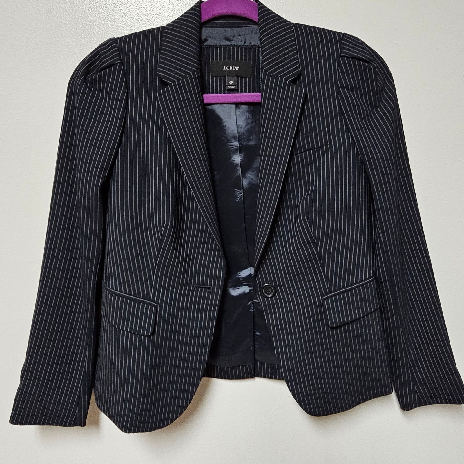 J.Crew JCrew Puff Sleeve Pin Stripe Short Wool Lined Blazer Size 0P Size XS / US 0-2 / IT 36-38 - 2 Thumbnail