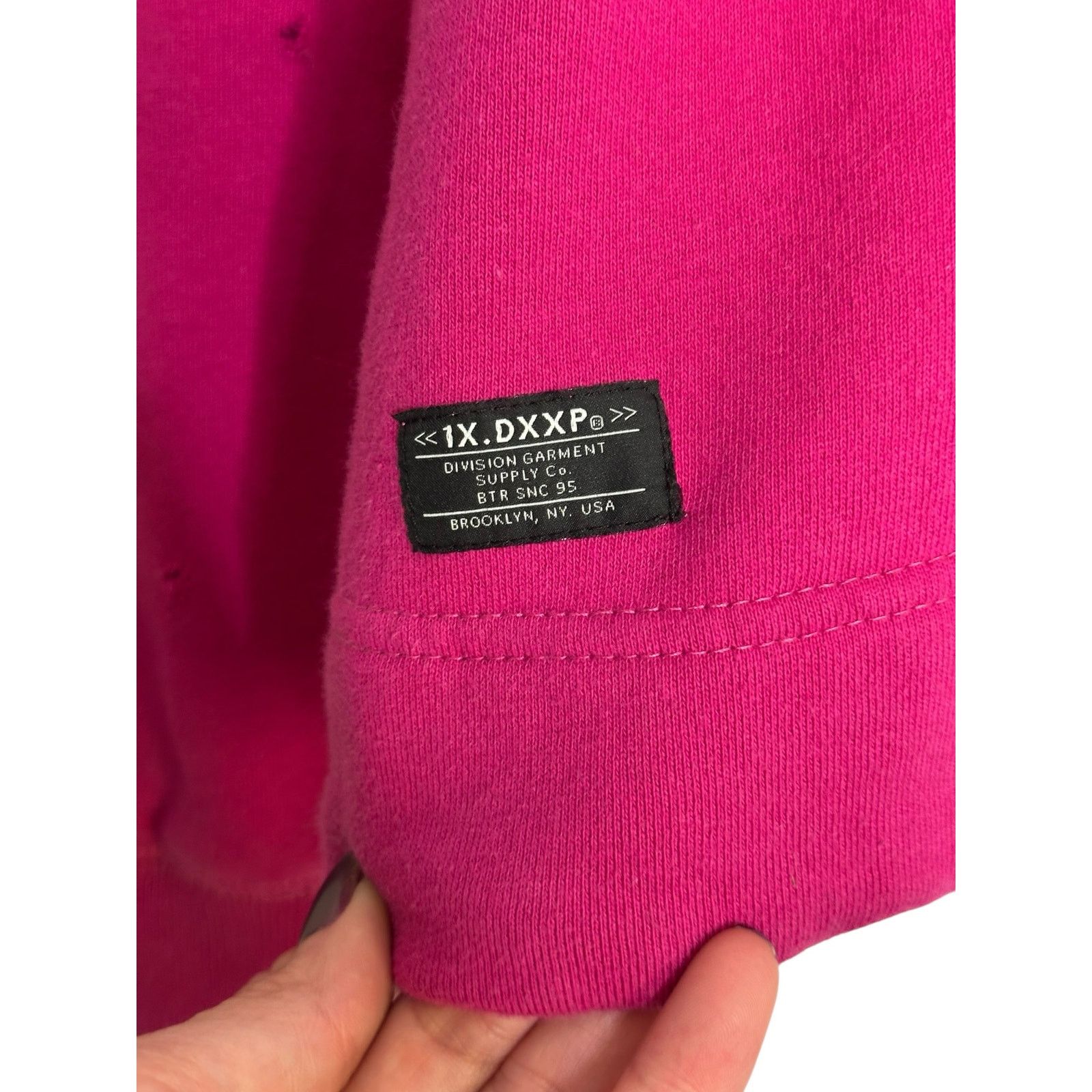 10 Deep 10Deep fuchsia distressed hoodie sweatshirt size X Large Size US XL / EU 56 / 4 - 8 Thumbnail