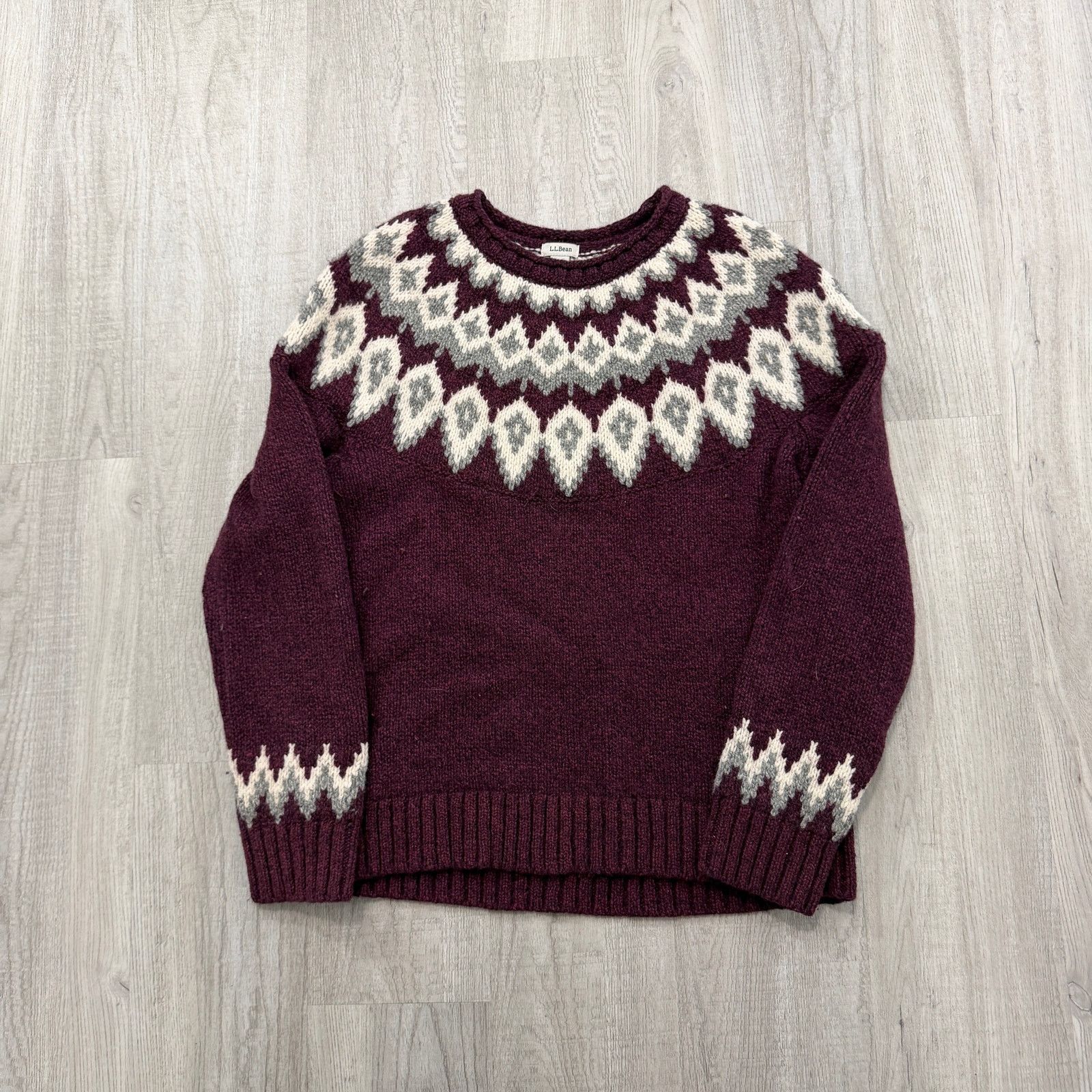 L.L. Bean LL Bean Sweater Men's Medium Petite Fair Isle Geometric Knit Size M / US 6-8 / IT 42-44 - 1 Thumbnail