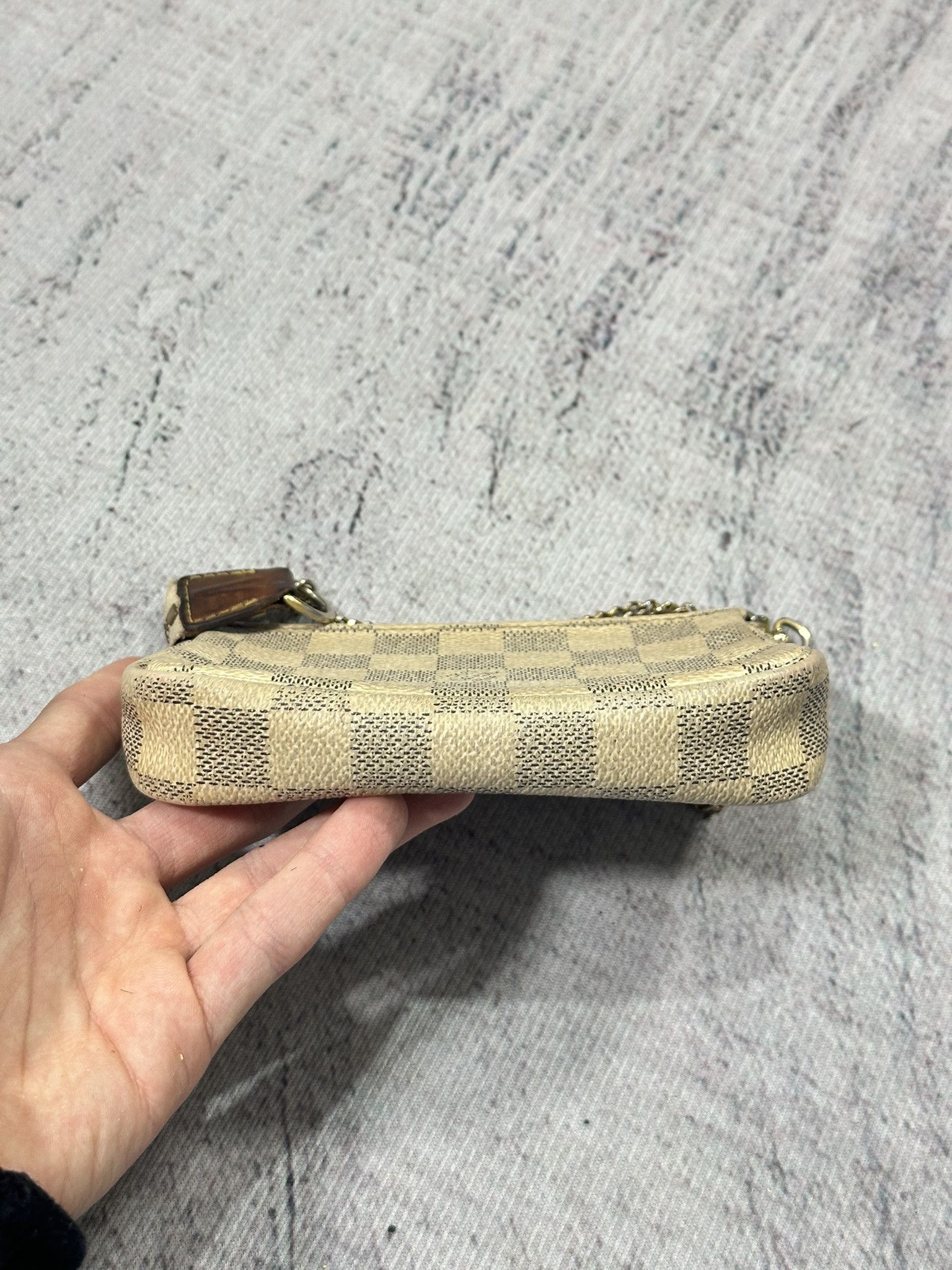 Louis Vuitton Louis Vuitton Chain Mini Bag Pochette Damier Azur Vintage Size ONE SIZE - 4 Thumbnail