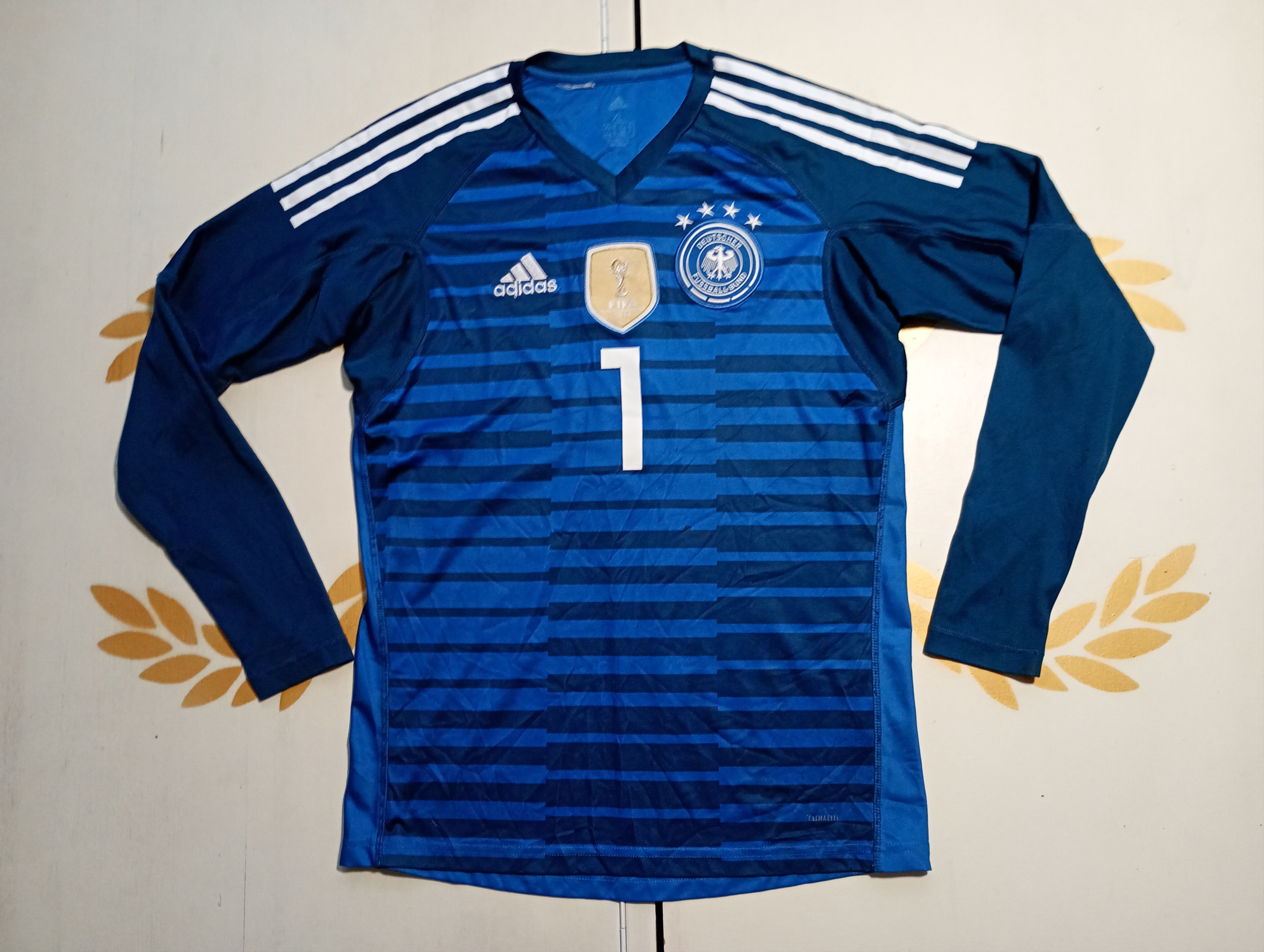 Adidas Adidas Germany Jersey 1 Neuer 2018-2019 Junior size XL Size US S / EU 44-46 / 1 - 2 Thumbnail