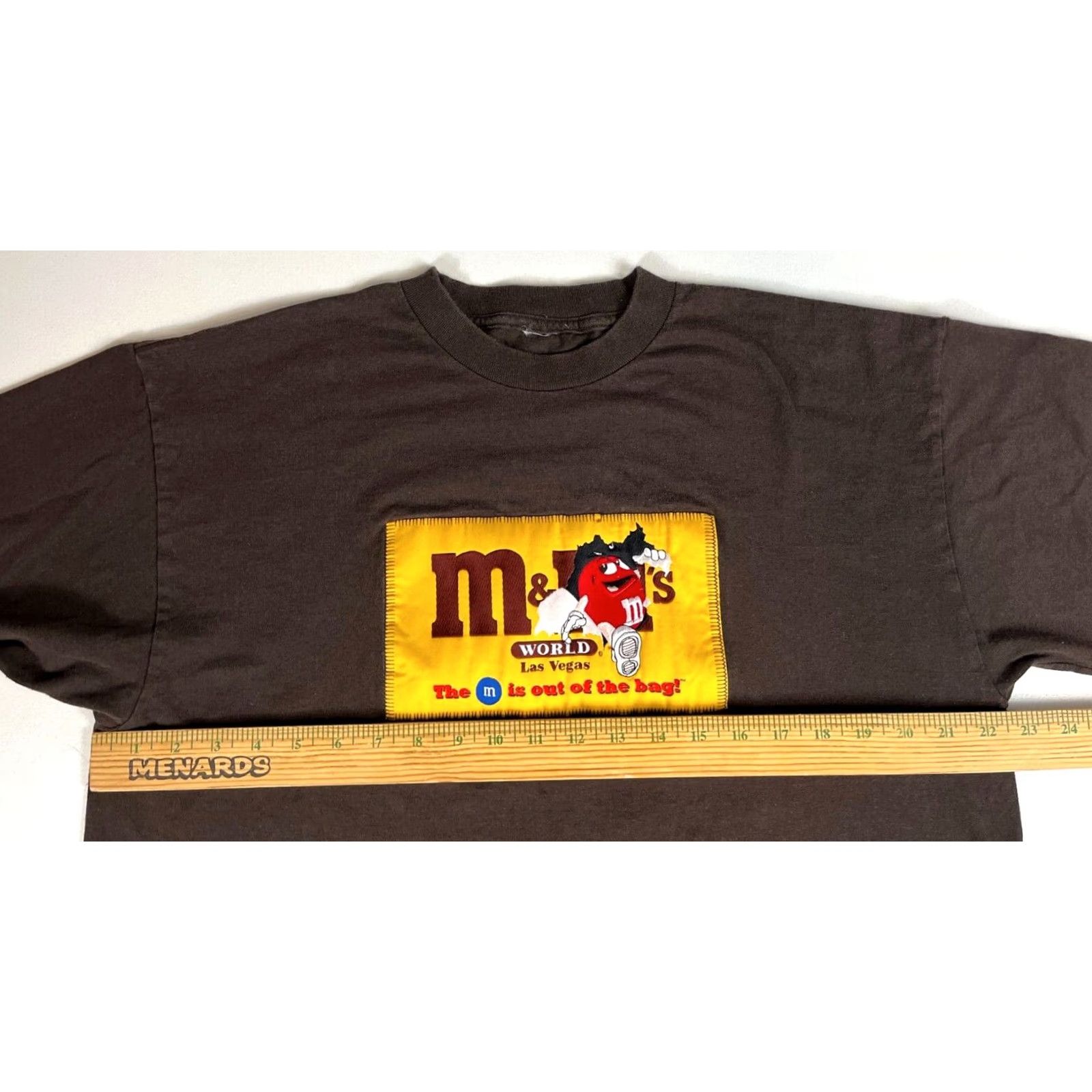 Vintage M&M's World Las Vegas Men's Vintage T-Shirt Embroidered Sz L Brown Size US L / EU 52-54 / 3 - 5 Thumbnail