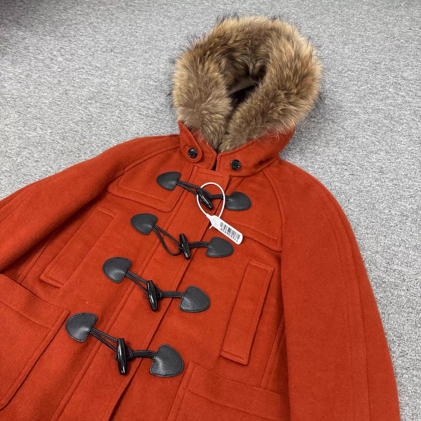 Burberry Burberry horn button fur collar hooded wool coat UK8 99 new Size S / US 4 / IT 40 - 4 Thumbnail
