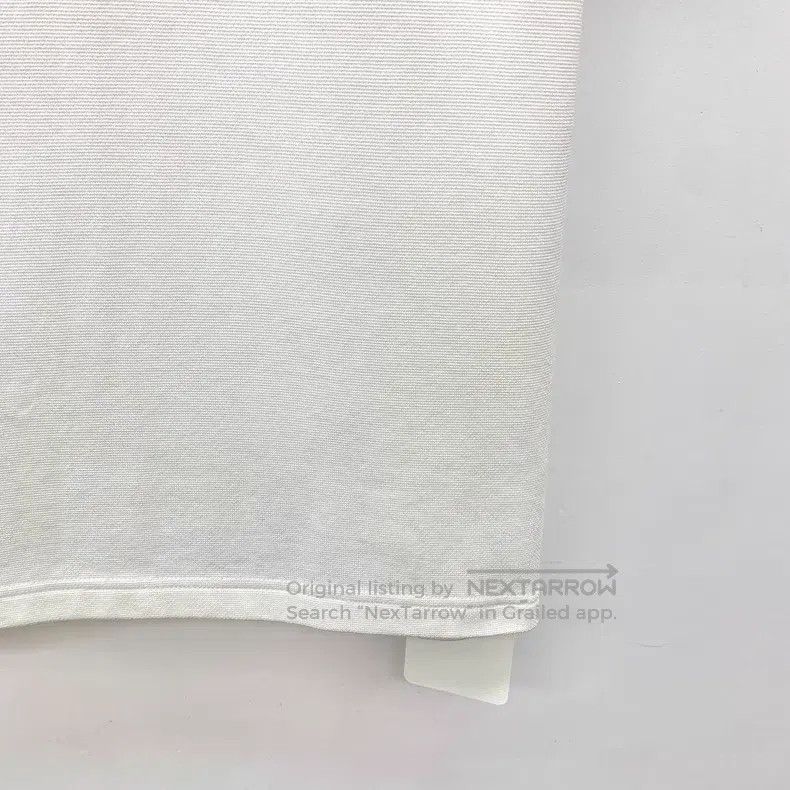Louis Vuitton Louis Vuitton 24 white pocket logo dark cotton crew neck s Size US M / EU 48-50 / 2 - 4 Thumbnail