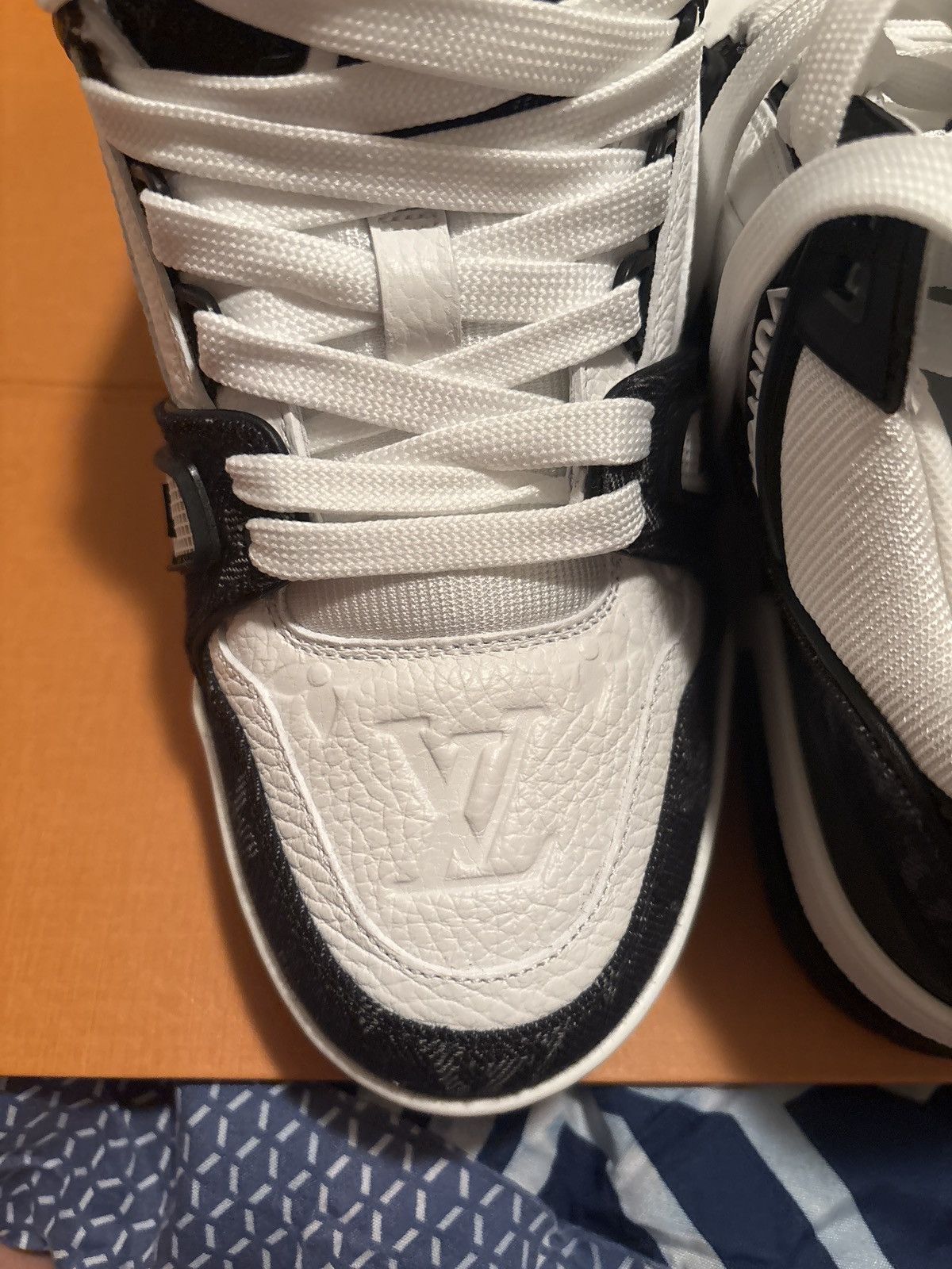 Louis Vuitton LV Trainer Monogram Denim Sneakers Size US 7.5 / IT 37.5 - 9 Thumbnail